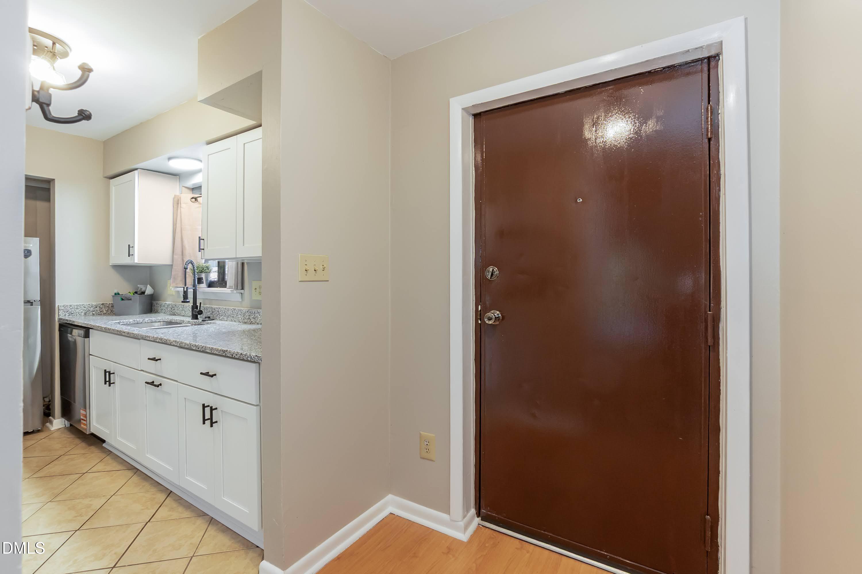647 Pine Ridge Place Property Photo 15