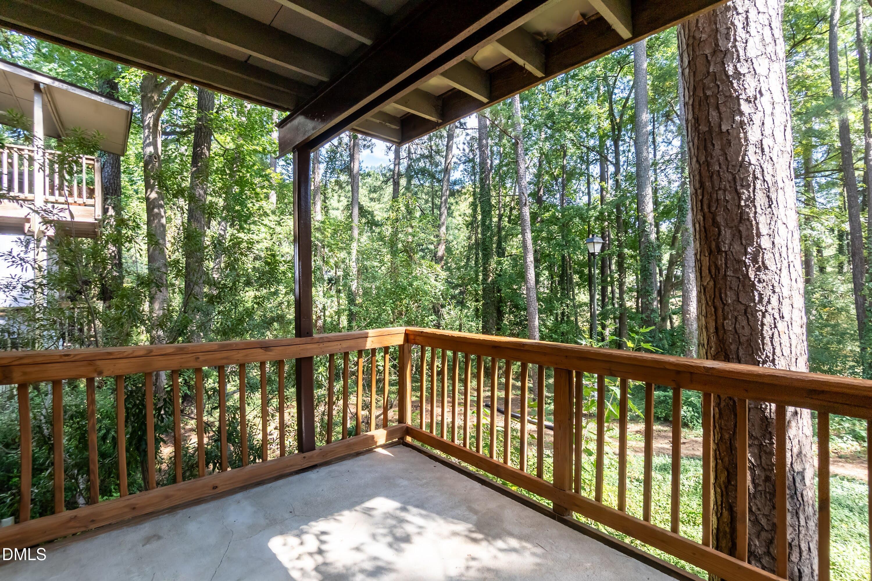 647 Pine Ridge Place Property Photo 28