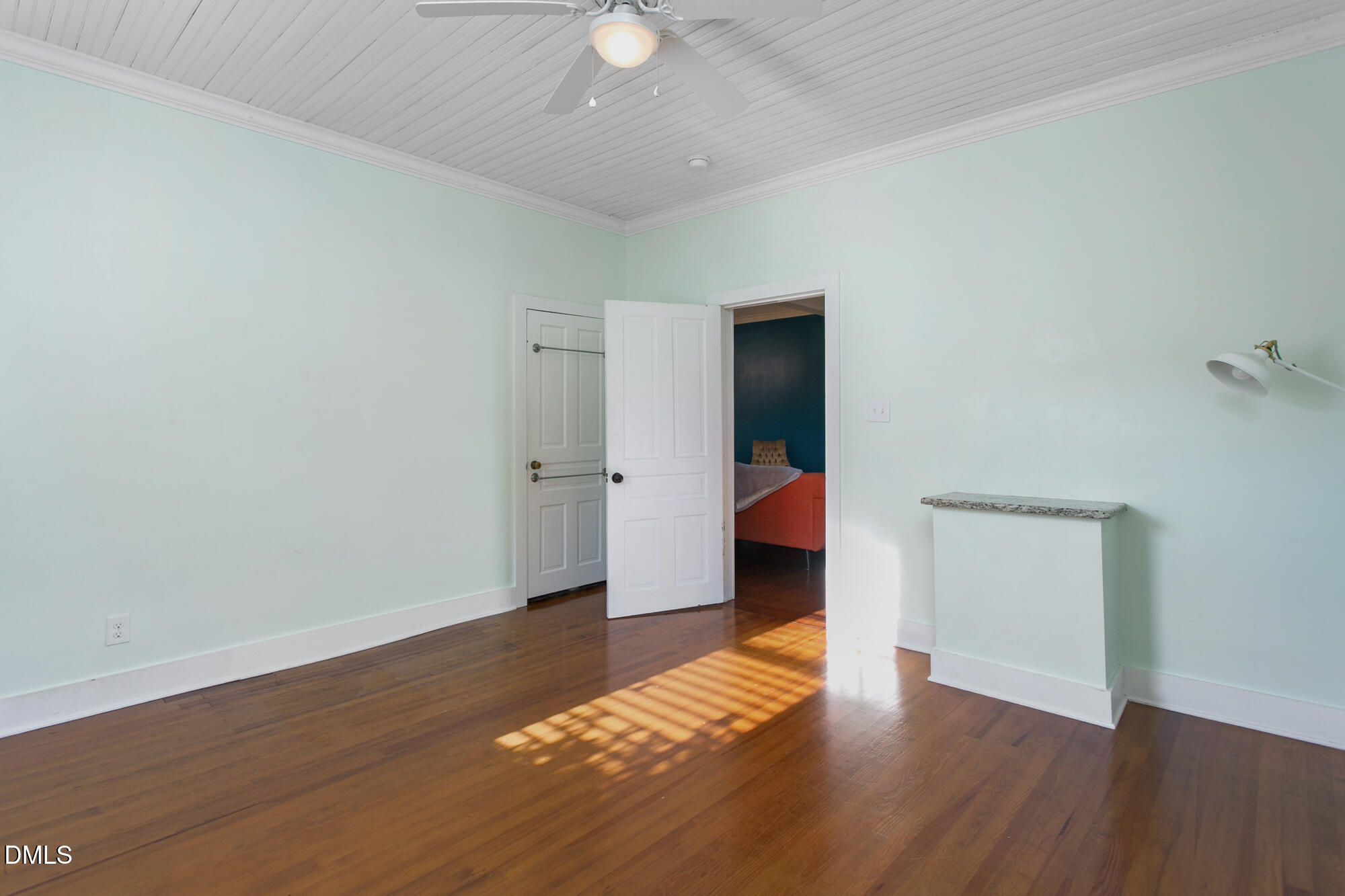 407 W Crawford Street Property Photo 18