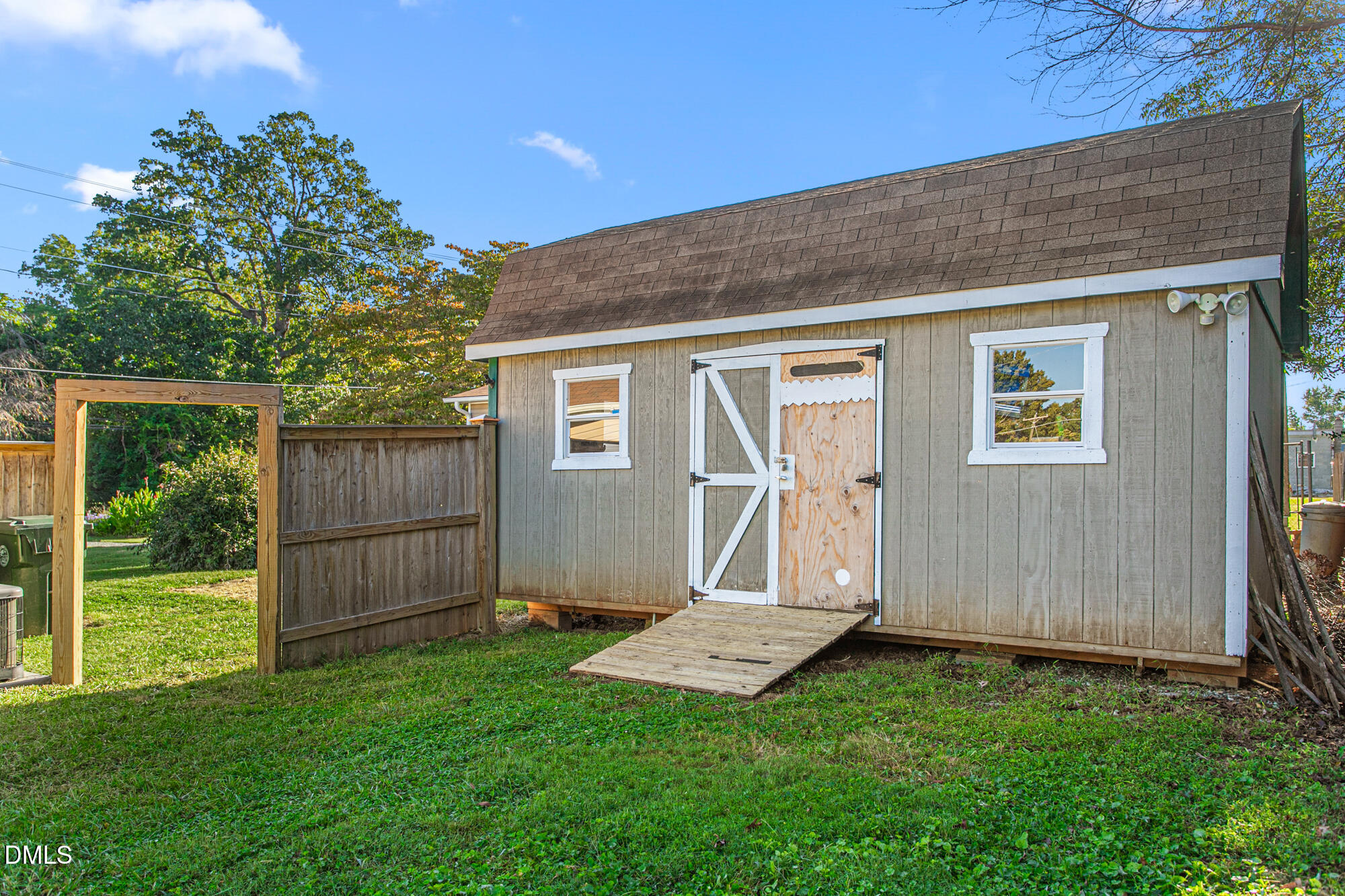 407 W Crawford Street Property Photo 39