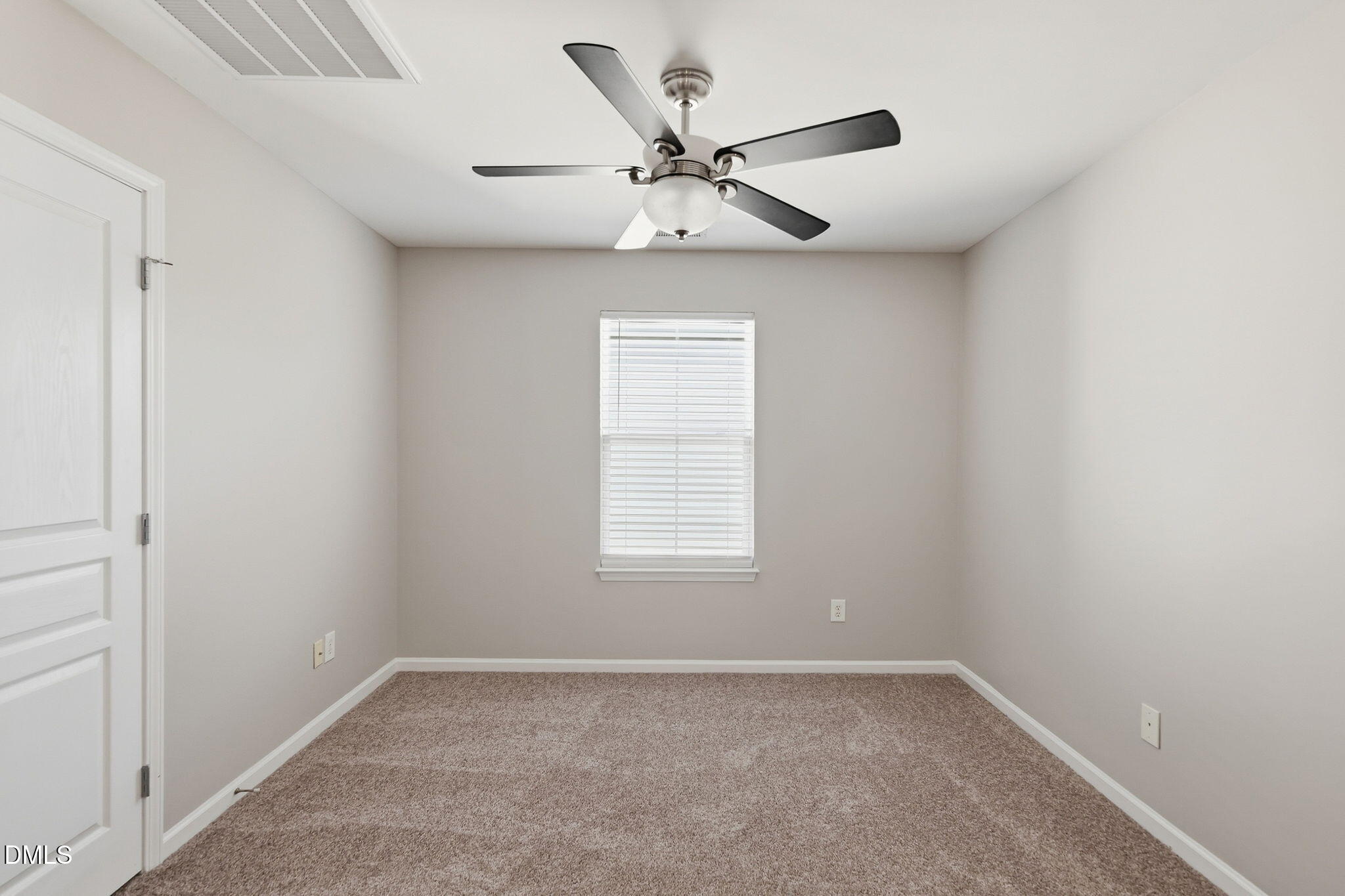 1912 Pear Tree Lane Property Photo 11
