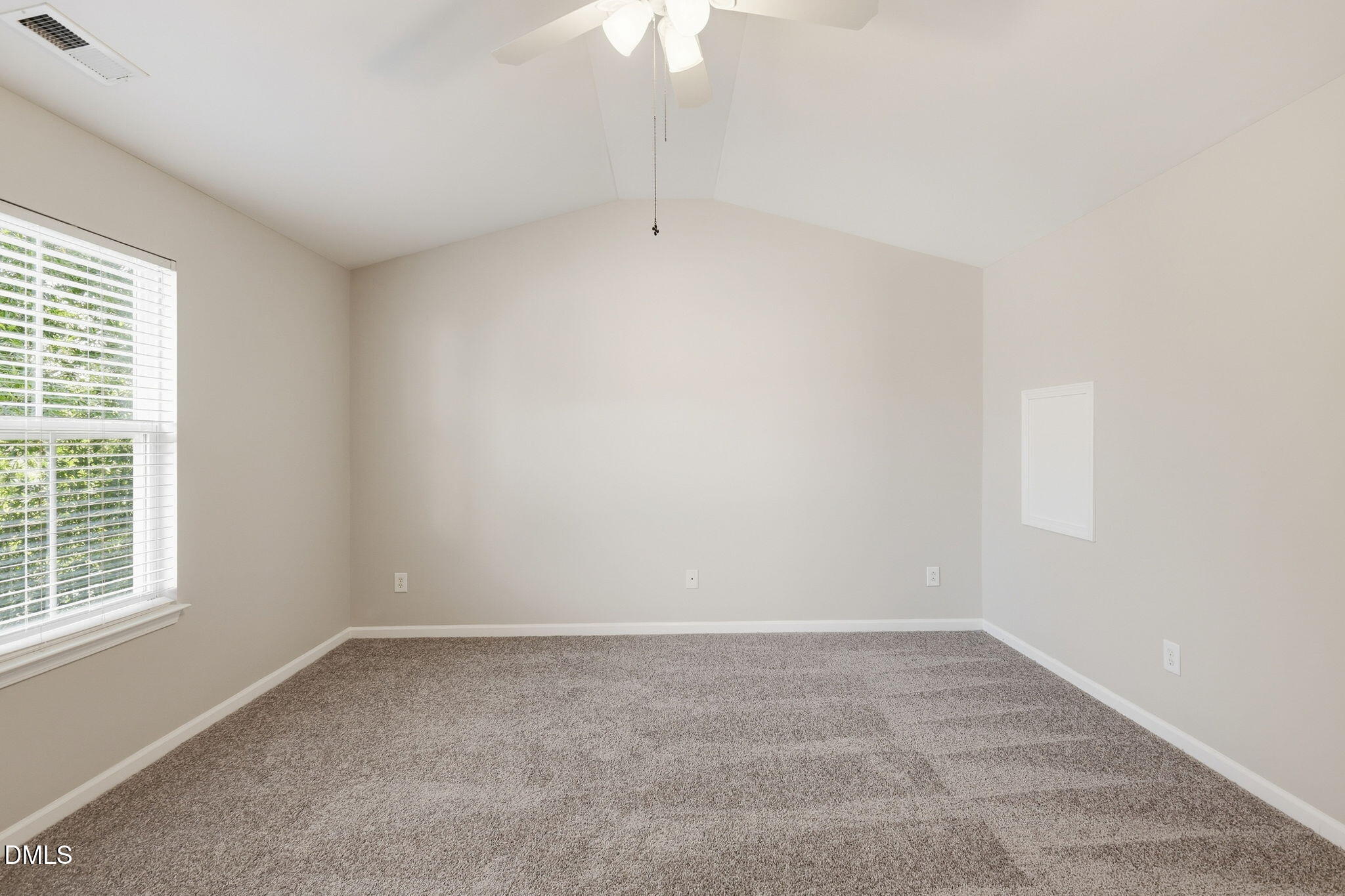 1912 Pear Tree Lane Property Photo 13