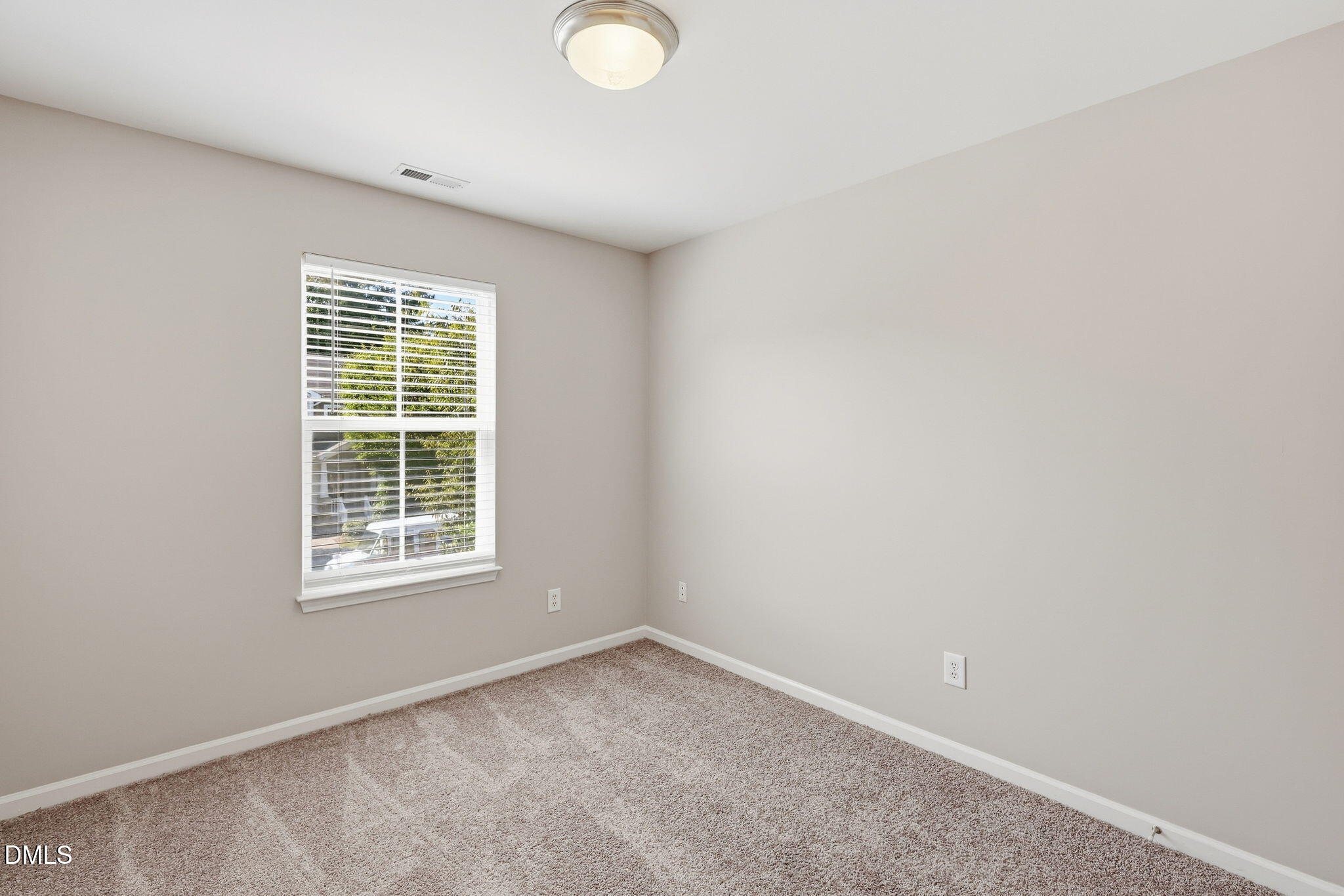 1912 Pear Tree Lane Property Photo 18