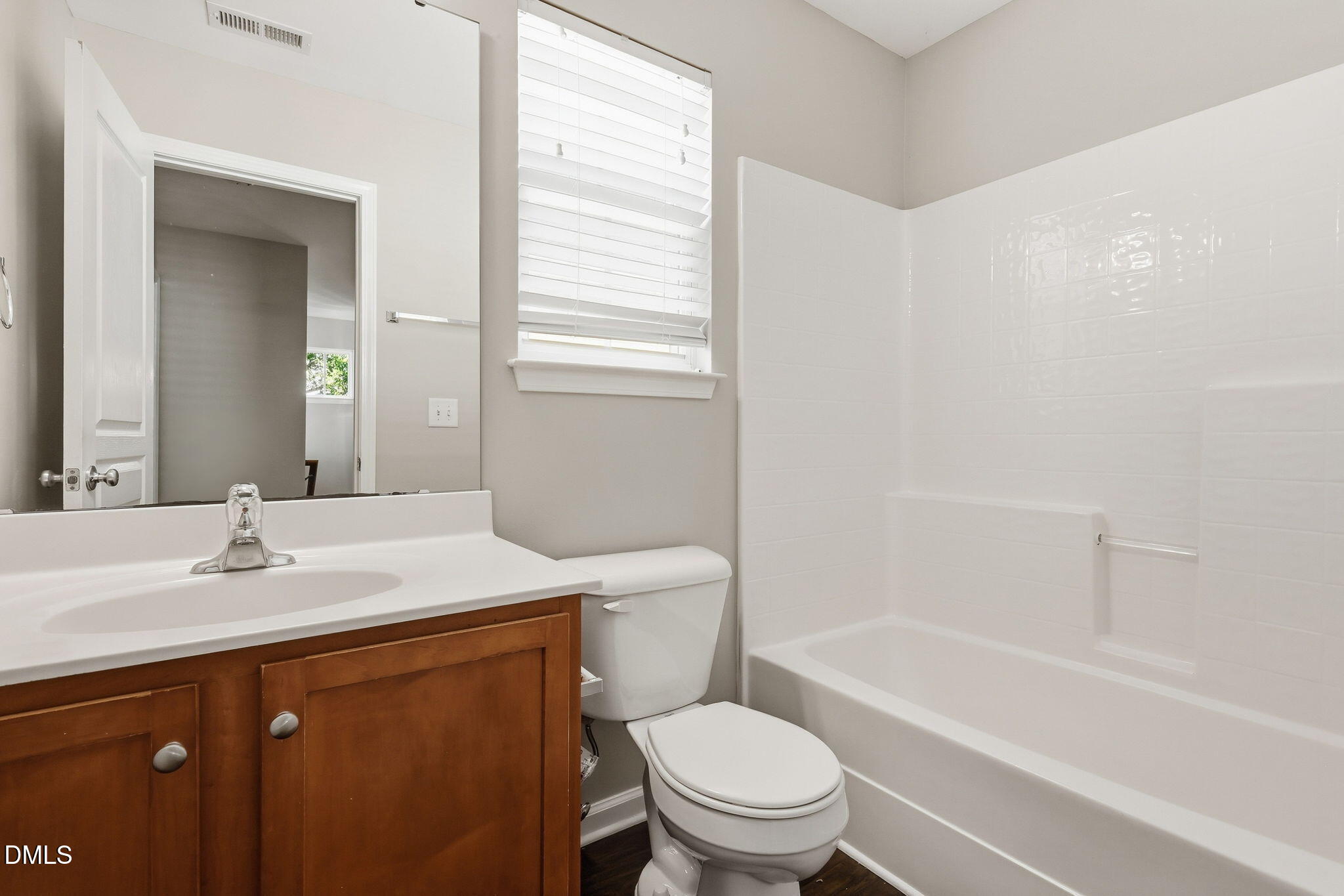 1912 Pear Tree Lane Property Photo 25
