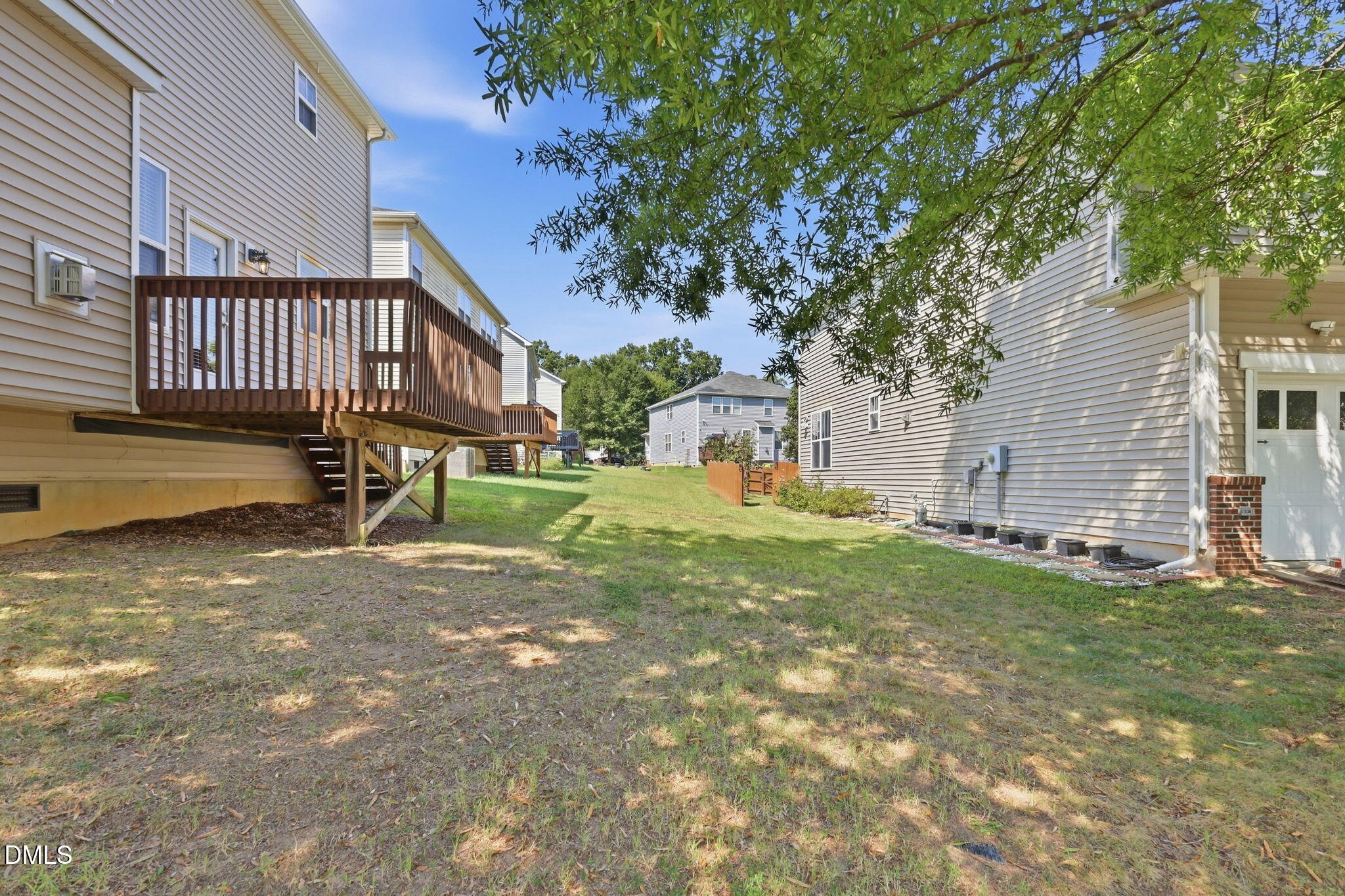 1912 Pear Tree Lane Property Photo 27