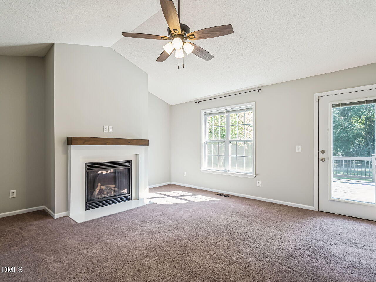 367 Rachels Way Property Photo 5