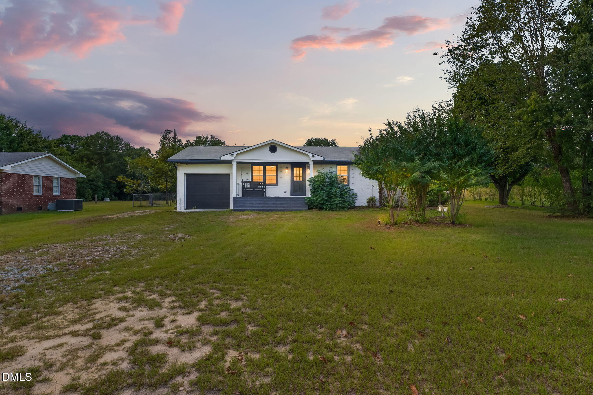 209 Chic Ennis Road Property Photo 1