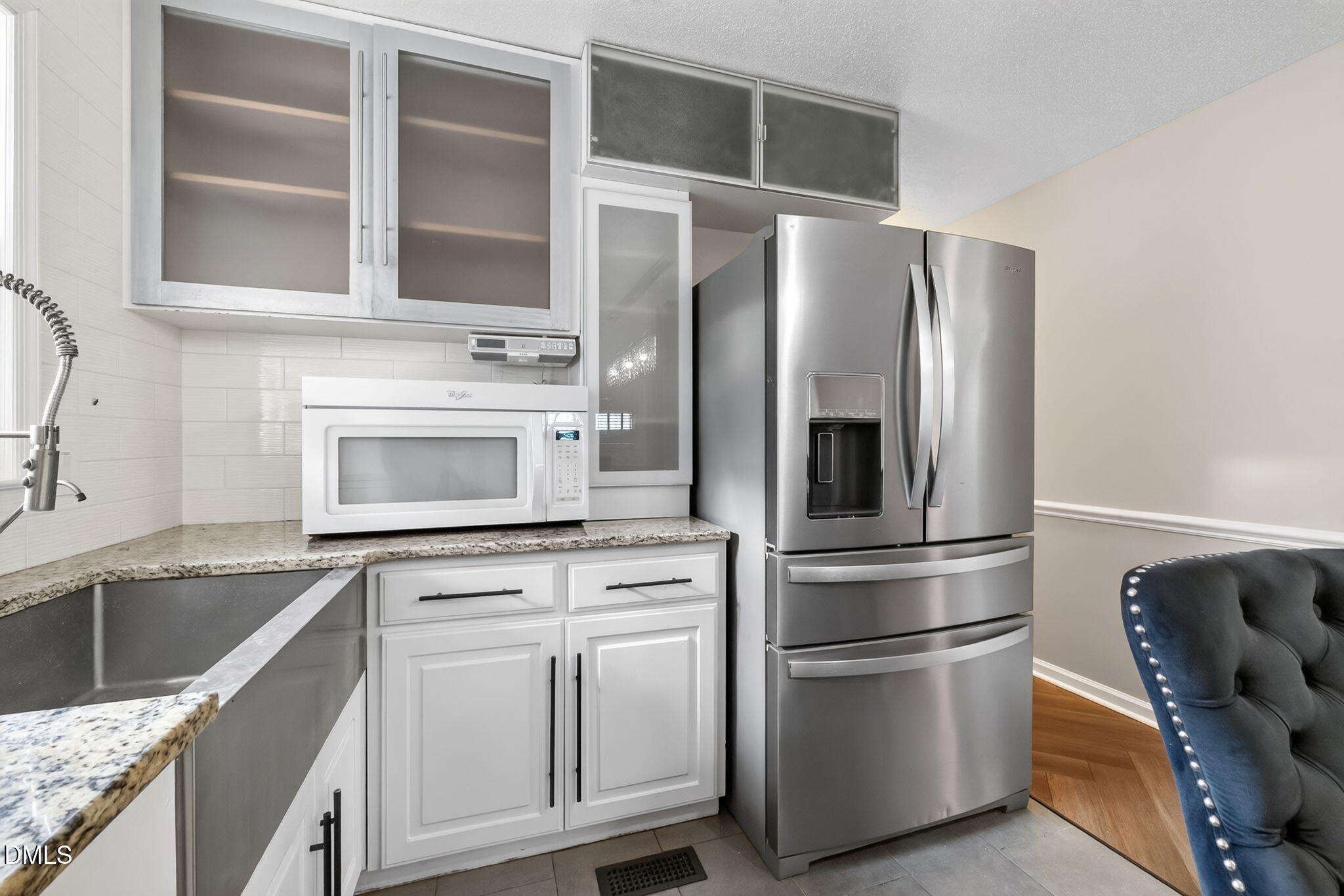 209 Chic Ennis Road Property Photo 14