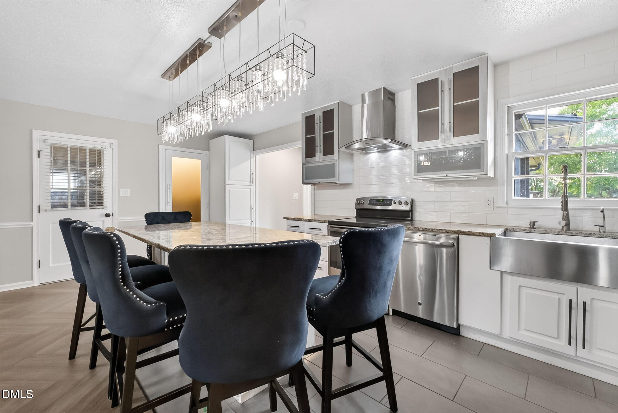 209 Chic Ennis Road Property Photo 16