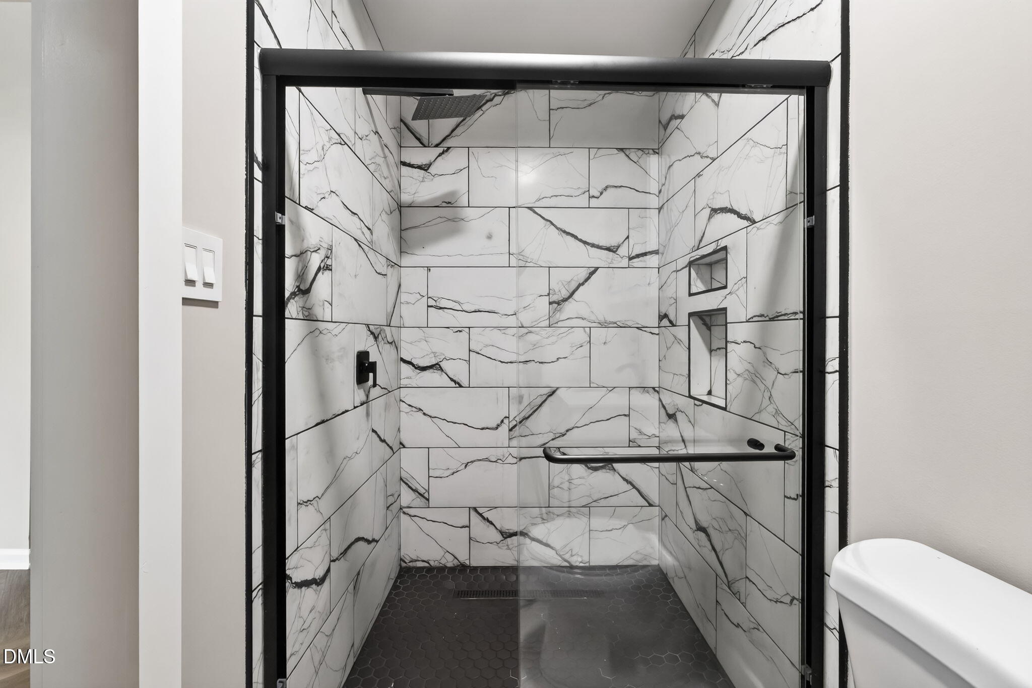 209 Chic Ennis Road Property Photo 19