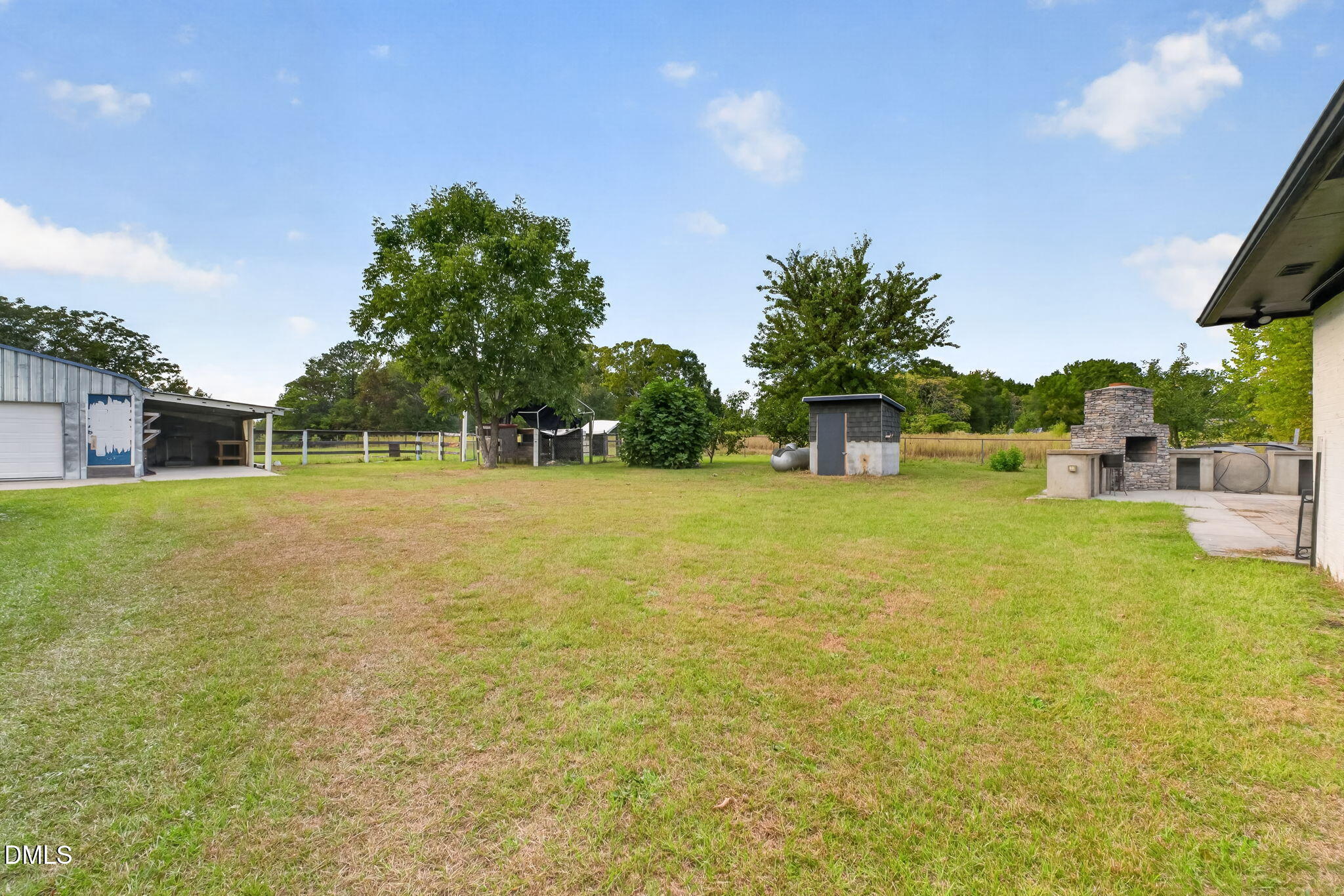 209 Chic Ennis Road Property Photo 36