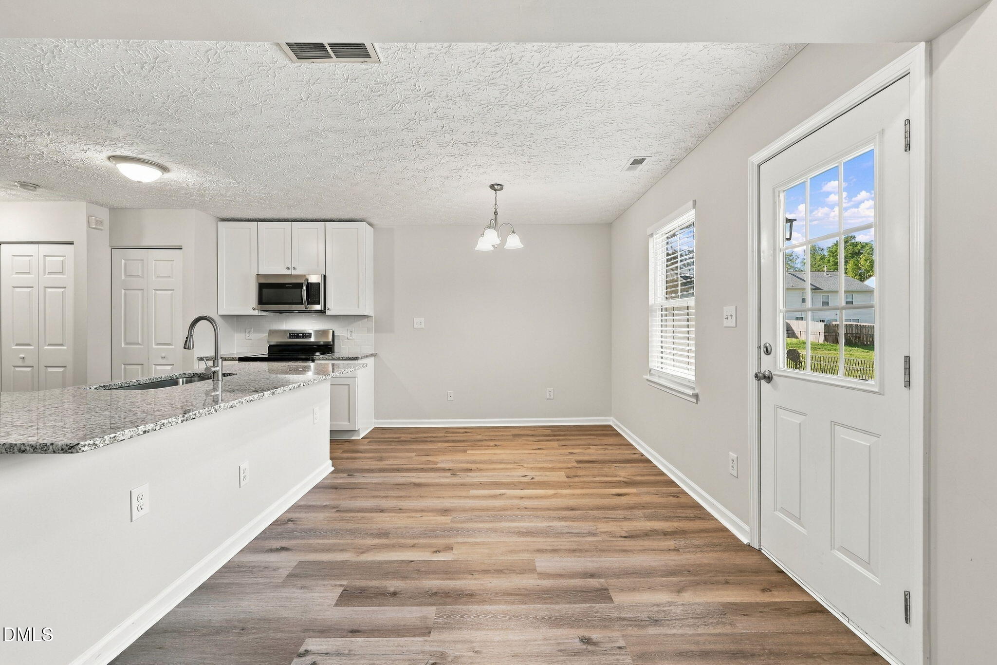 5313 Dilbagh Drive Property Photo 10