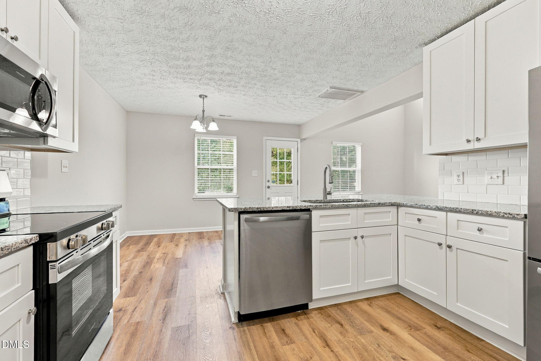 5313 Dilbagh Drive Property Photo 14