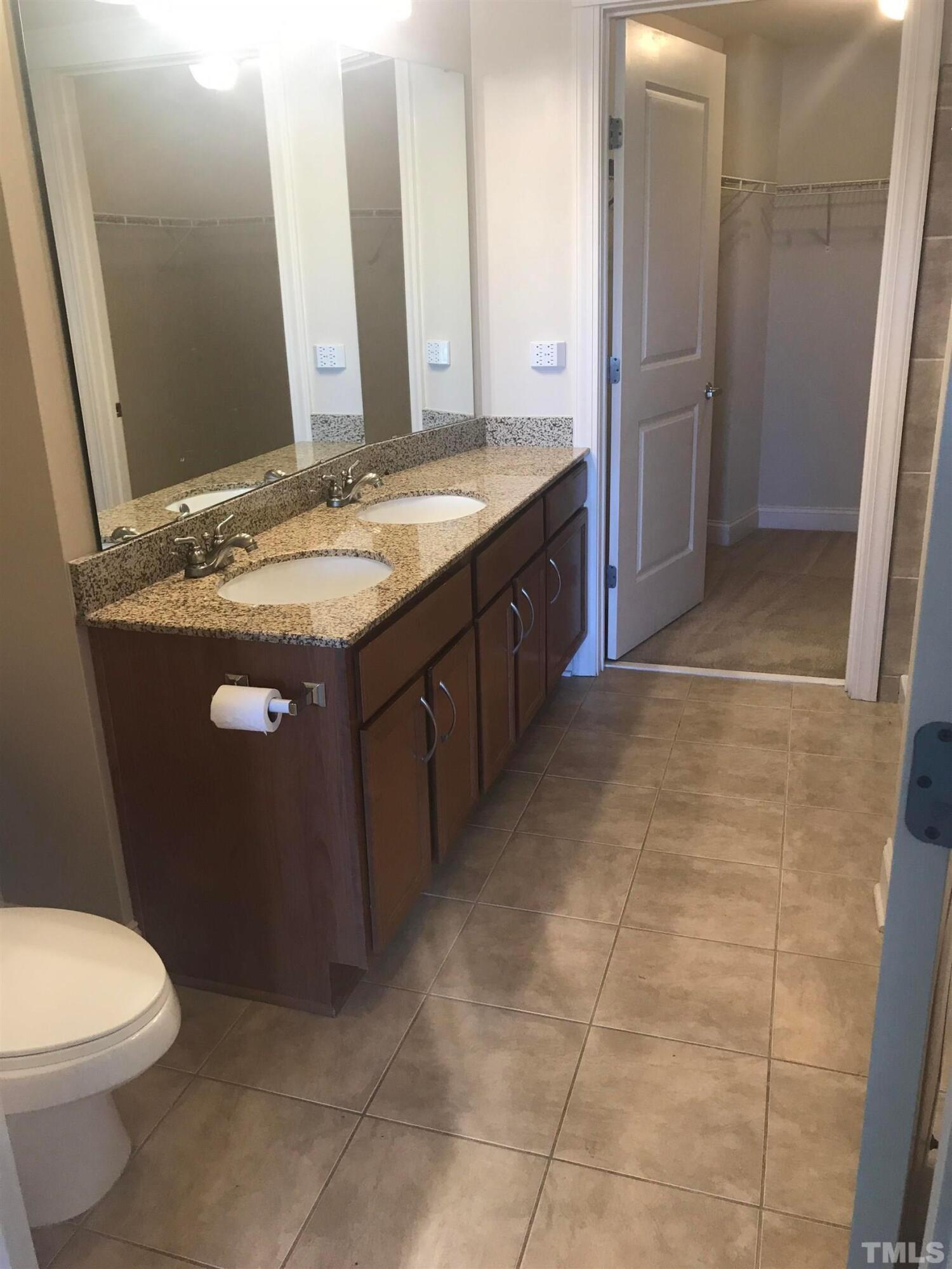 222 Glenwood Avenue 201 Property Photo 10