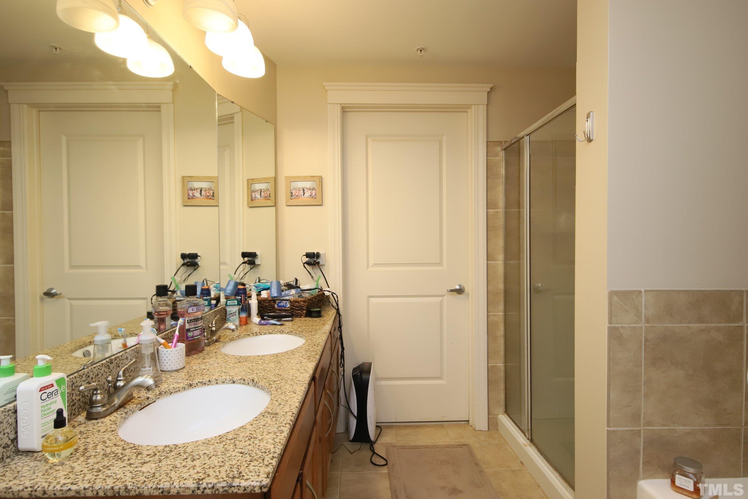 222 Glenwood Avenue 201 Property Photo 11