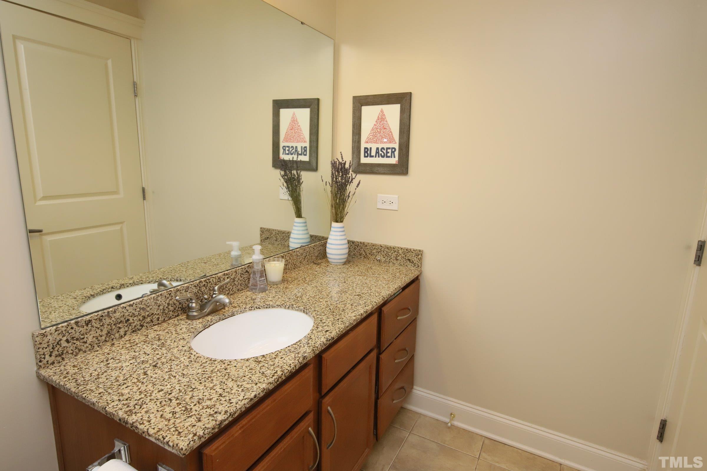 222 Glenwood Avenue 201 Property Photo 18
