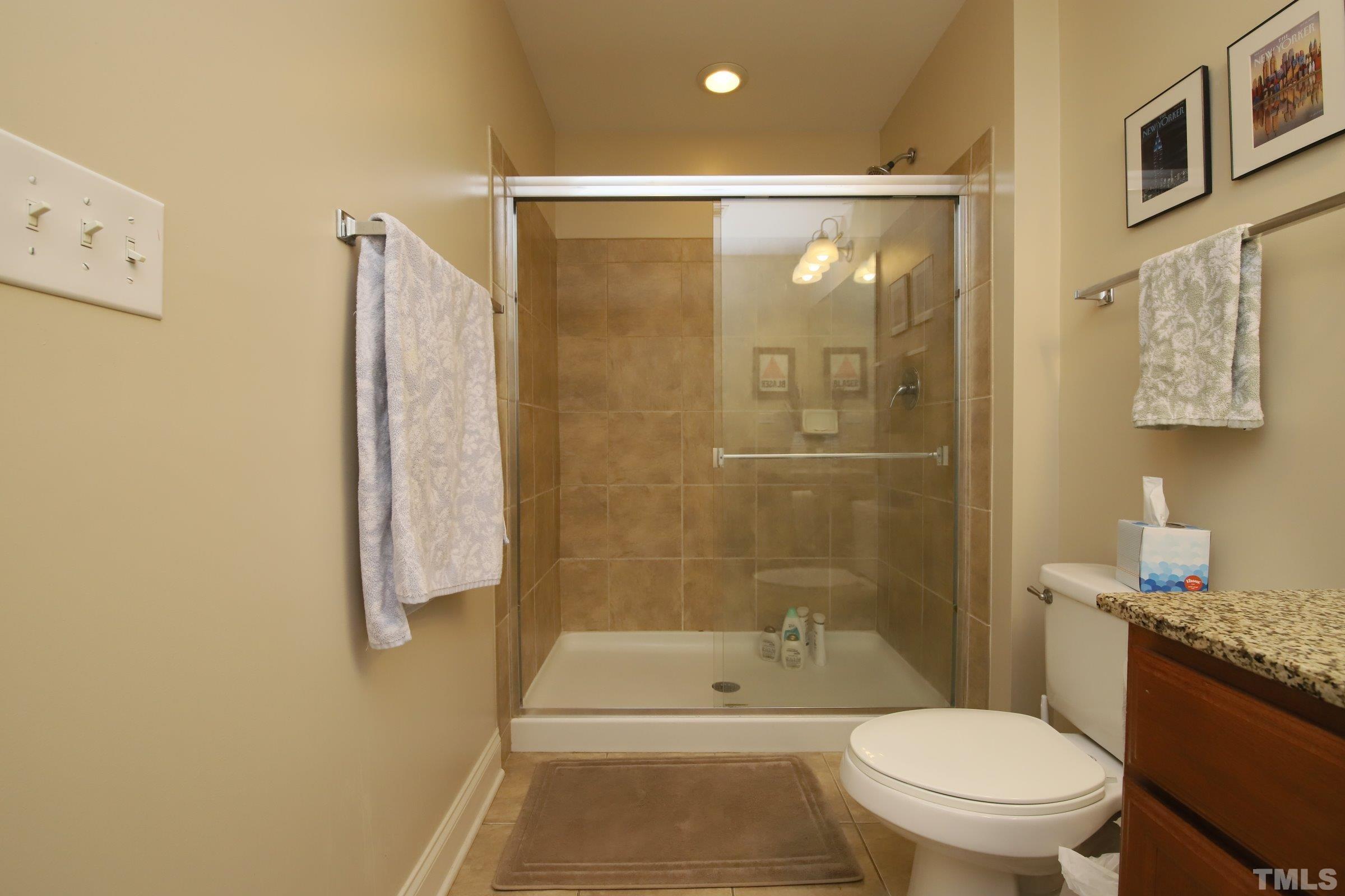 222 Glenwood Avenue 201 Property Photo 19