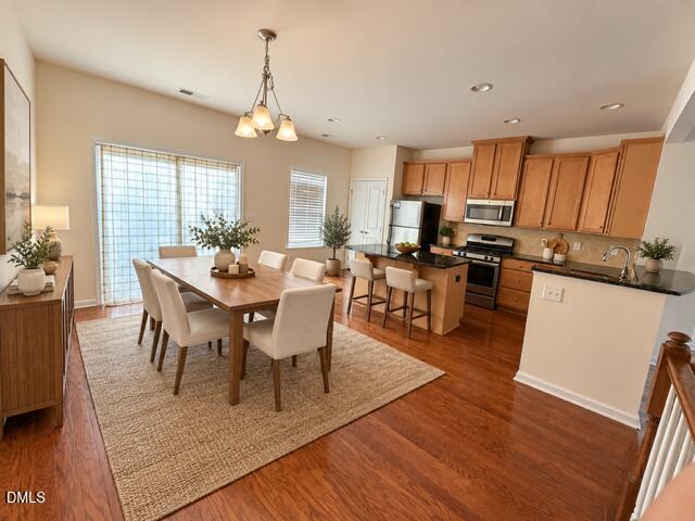 717 Suffield Way Property Photo 9