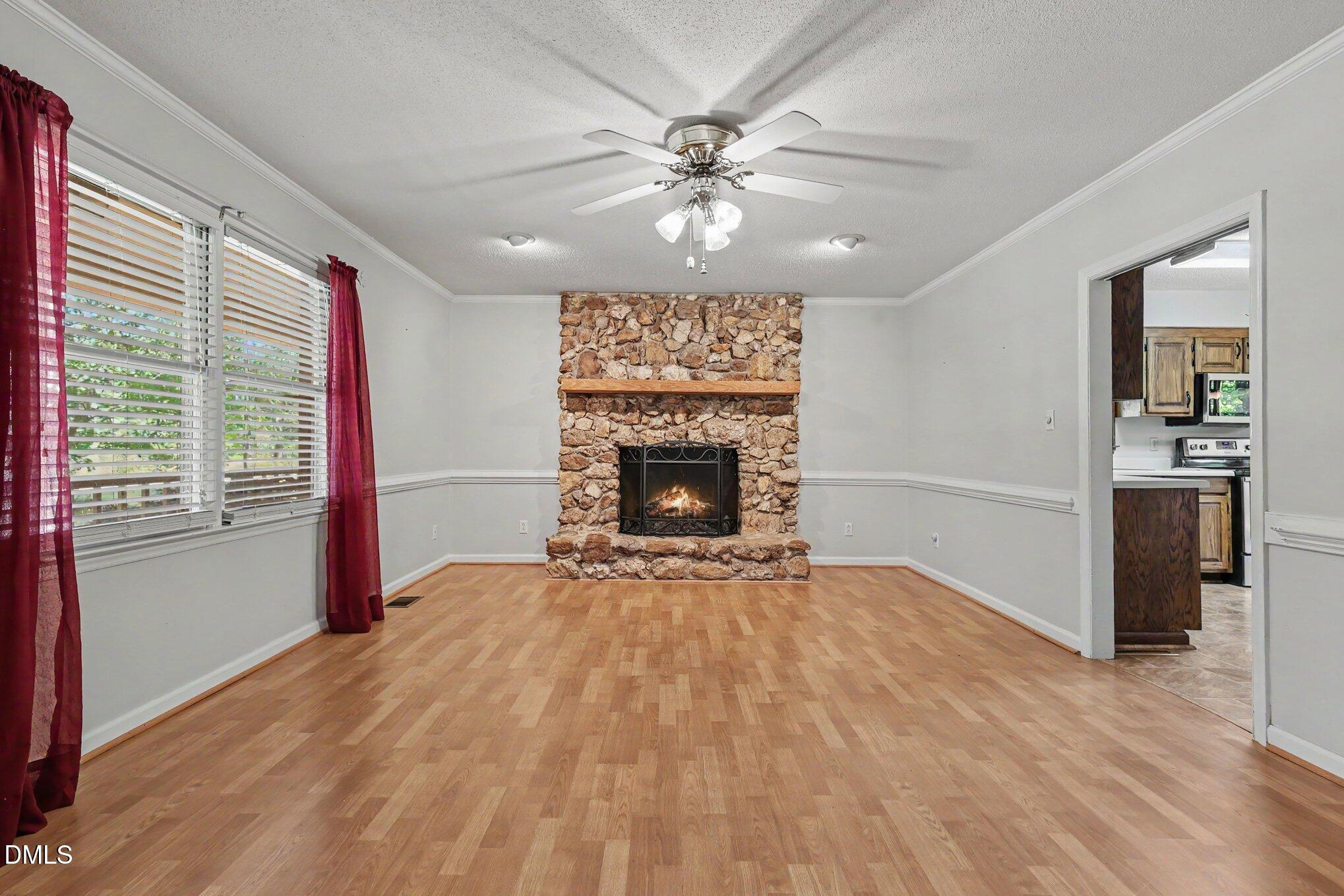 100 Dogwood Drive Property Photo 8