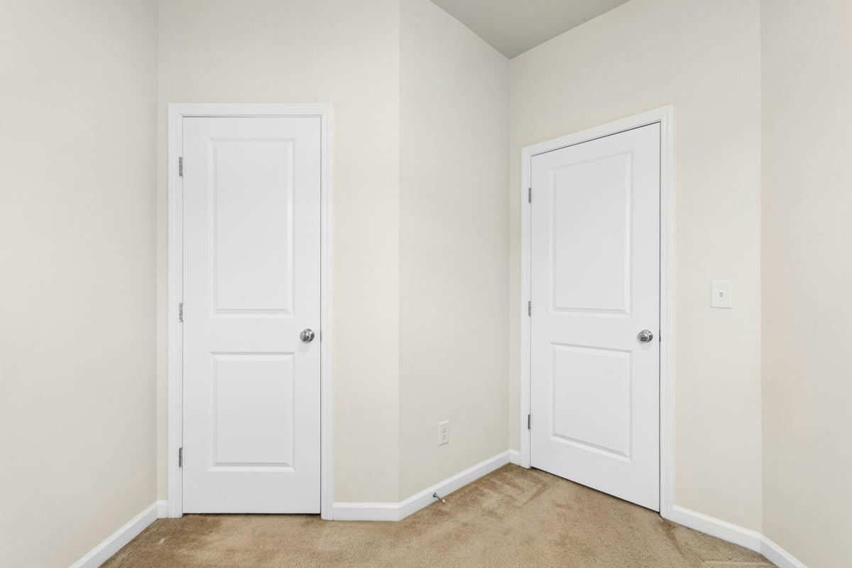 8807 Commons Townes Drive Property Photo 23
