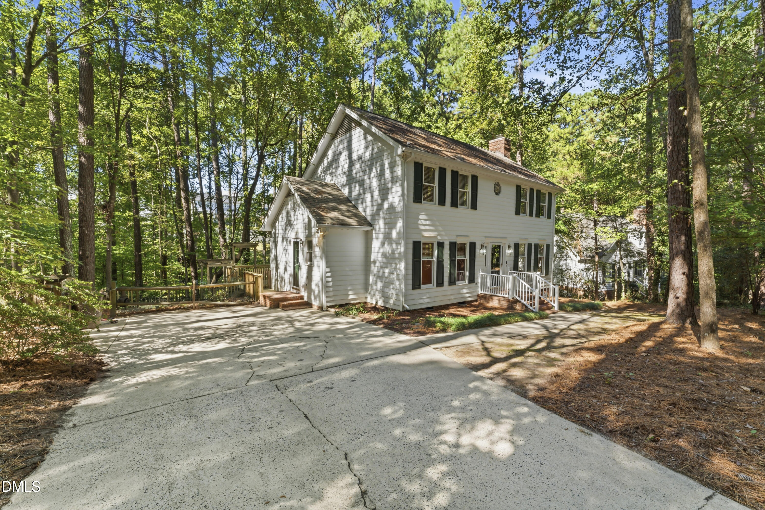 15 St James Court Property Photo 1
