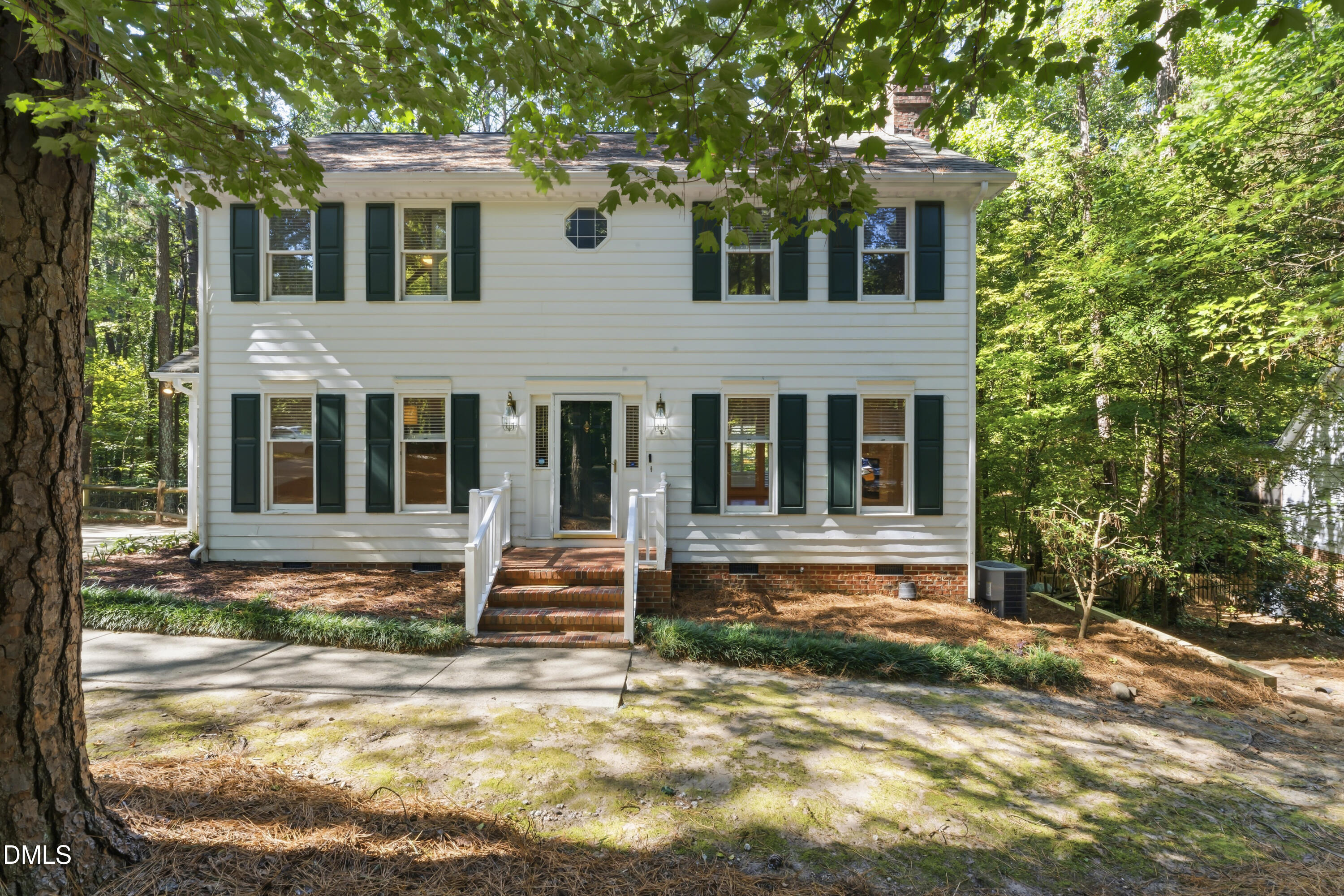 15 St James Court Property Photo 2