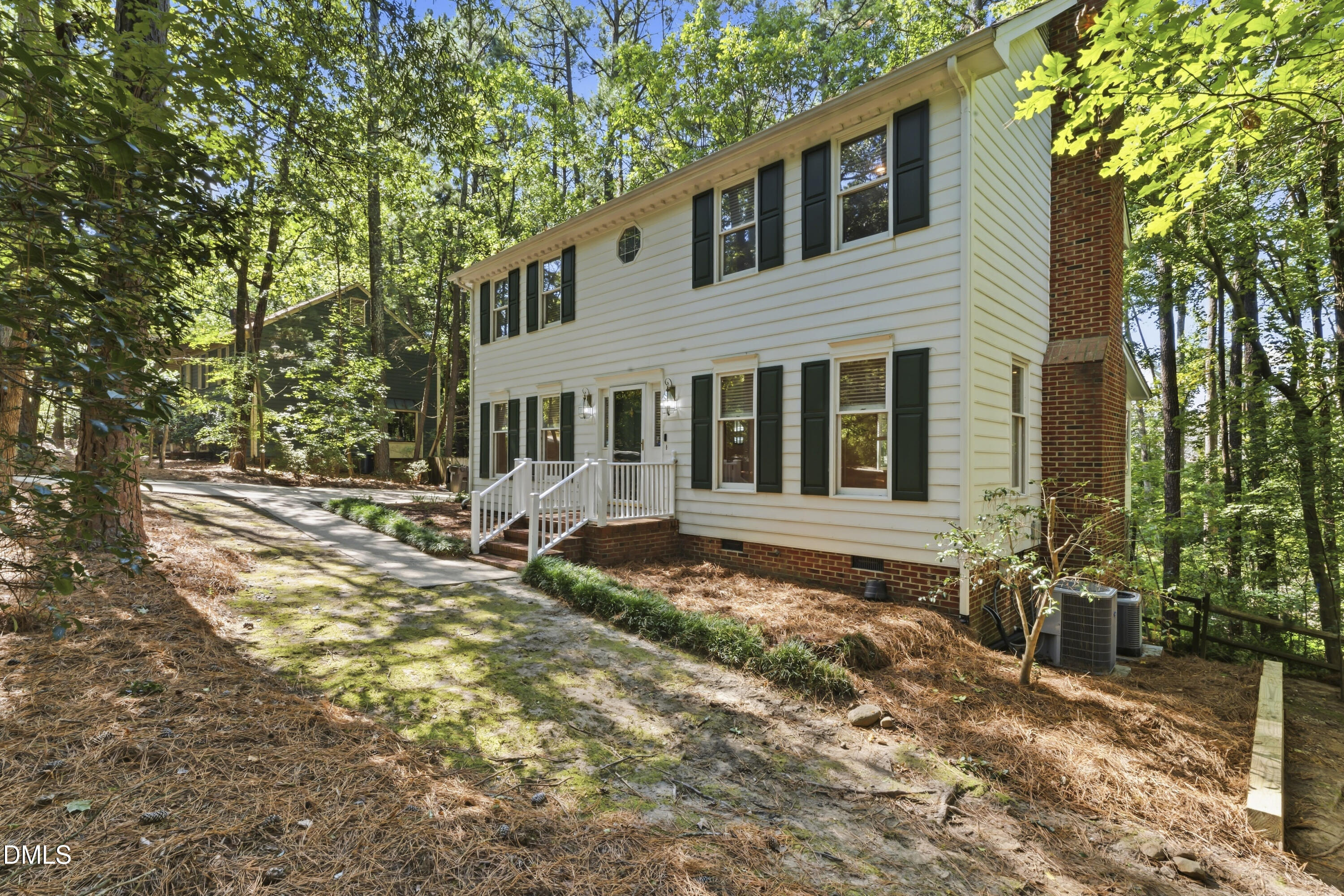 15 St James Court Property Photo 3