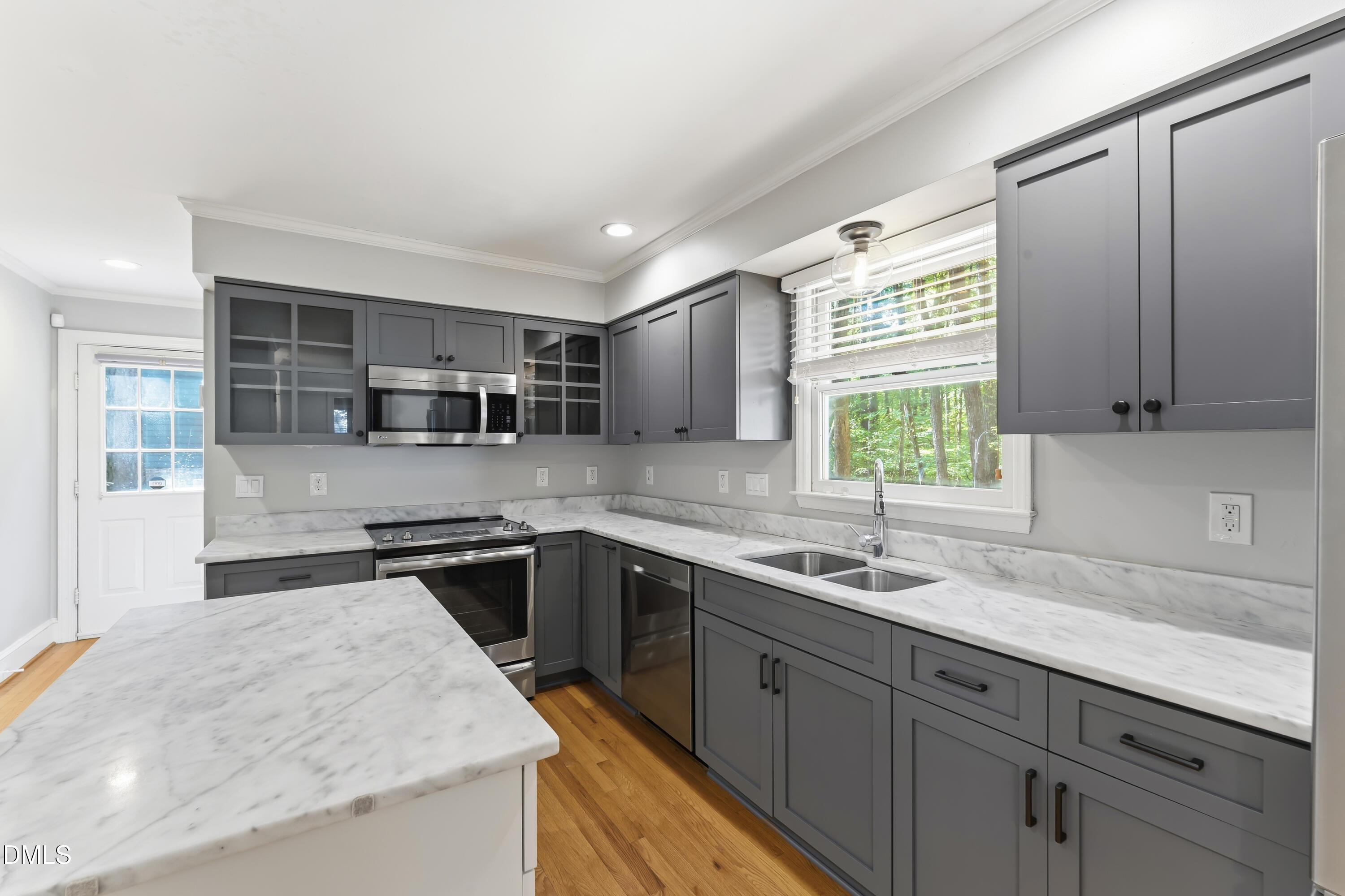 15 St James Court Property Photo 19