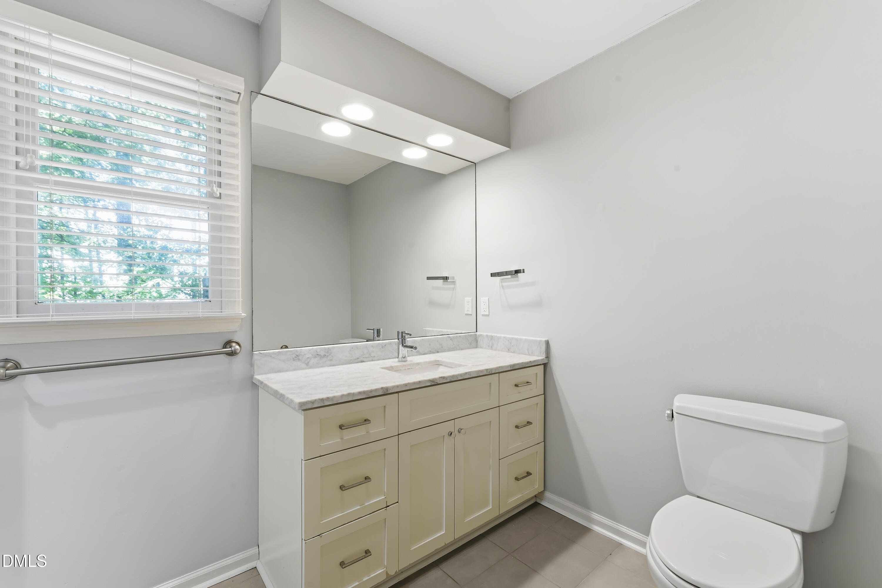 15 St James Court Property Photo 30