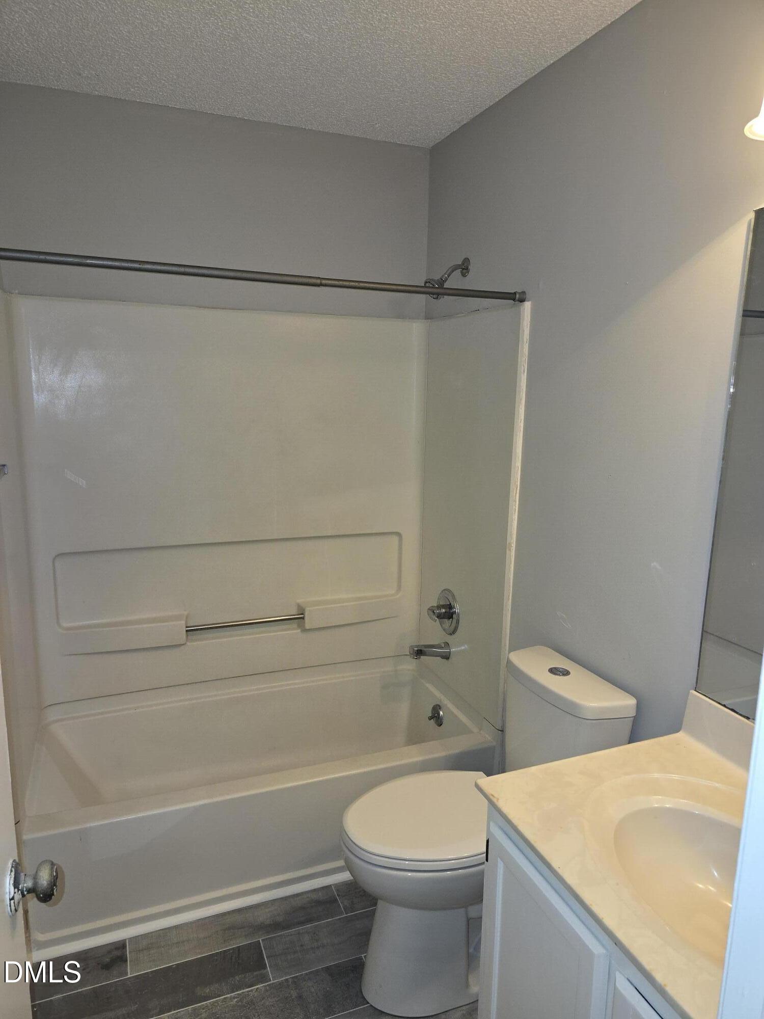 805 Dalewood Drive Property Photo 7