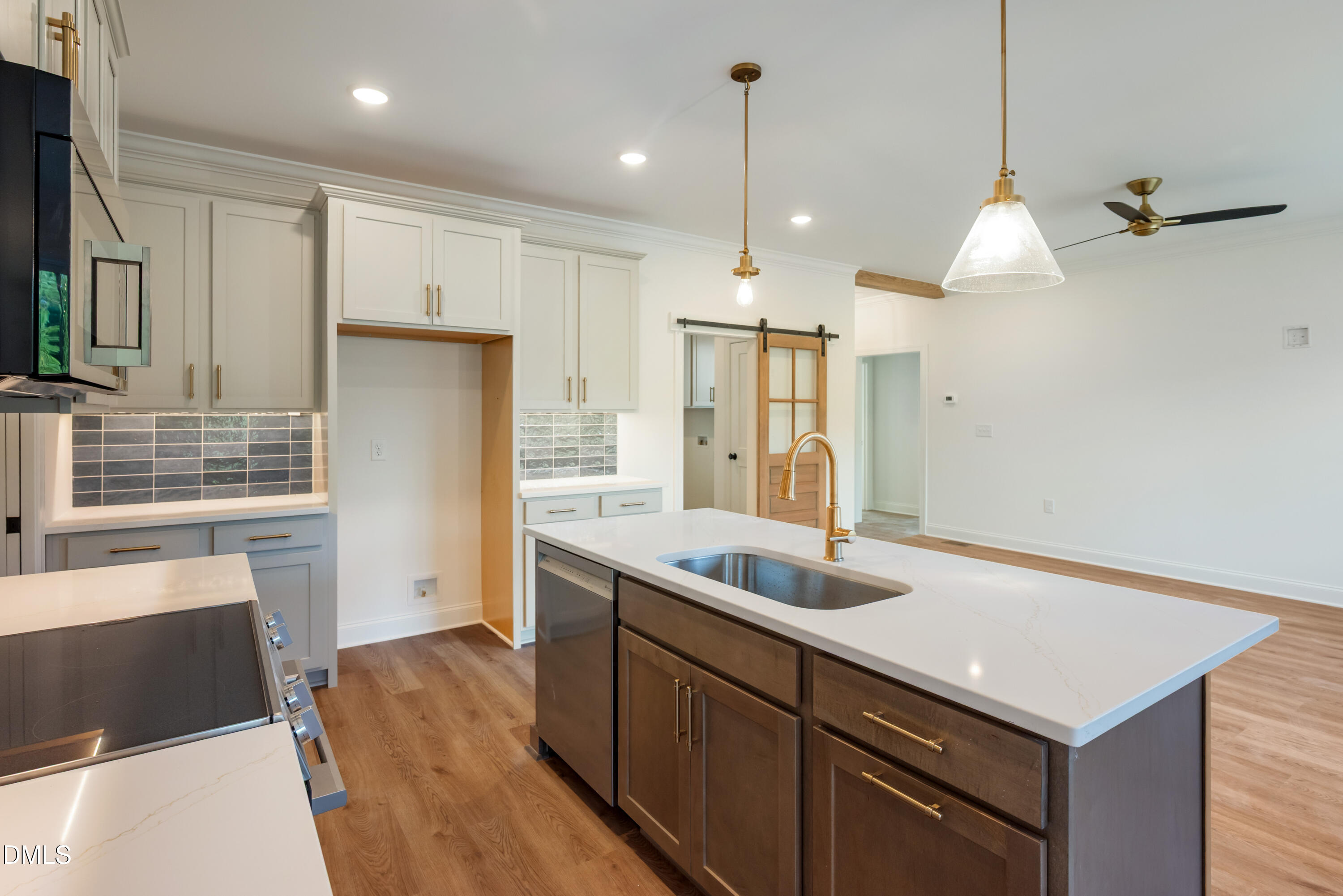 2301 Peachtree Hills Road Property Photo 15
