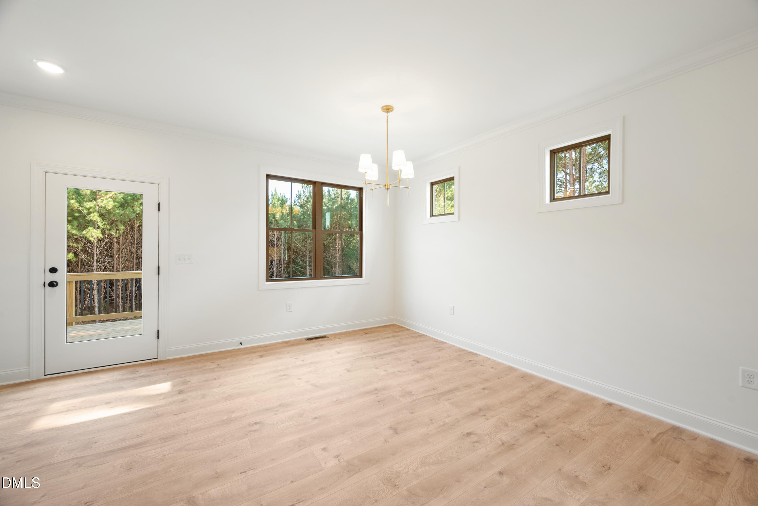 8577 Savage Road Property Photo 14