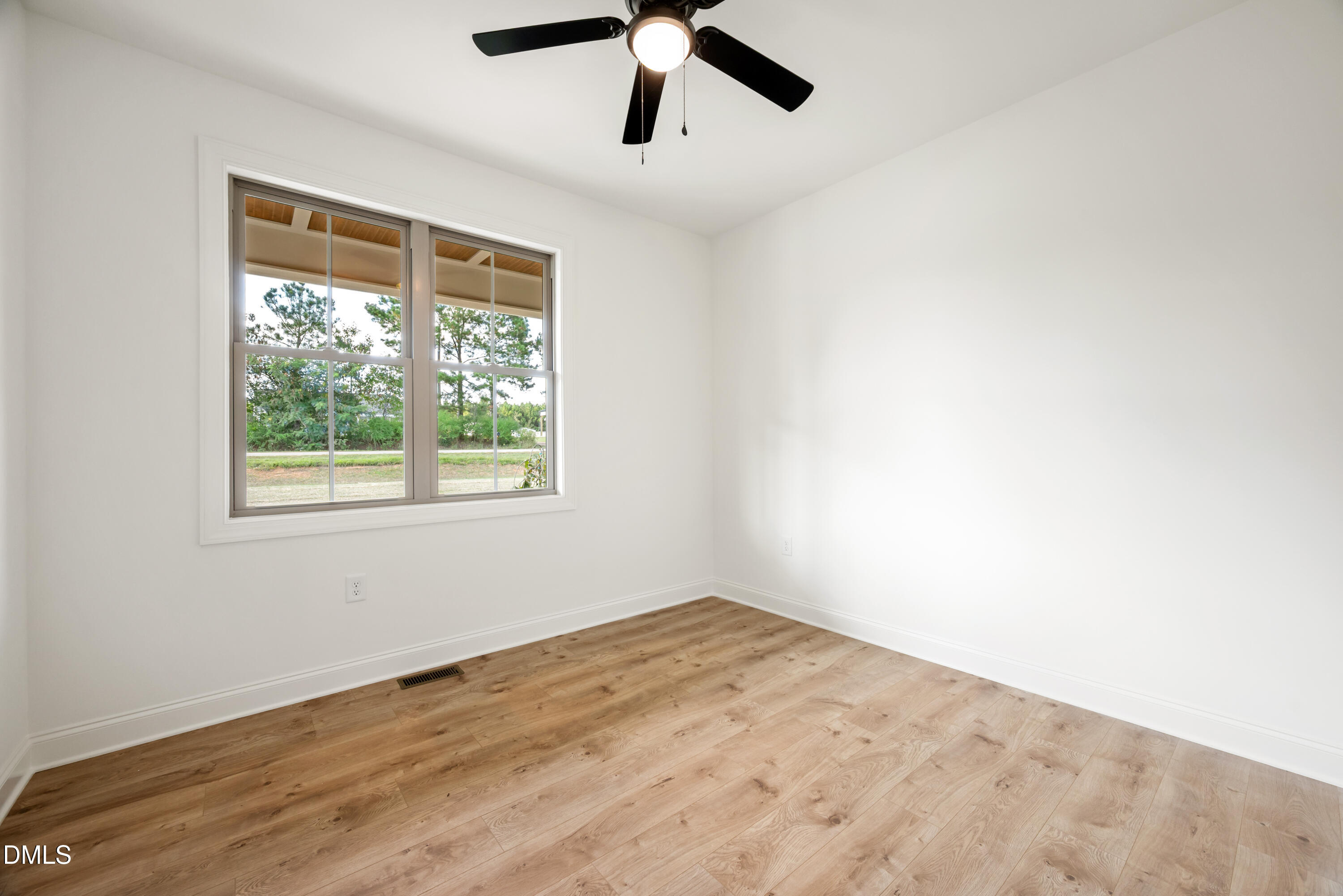 8577 Savage Road Property Photo 33