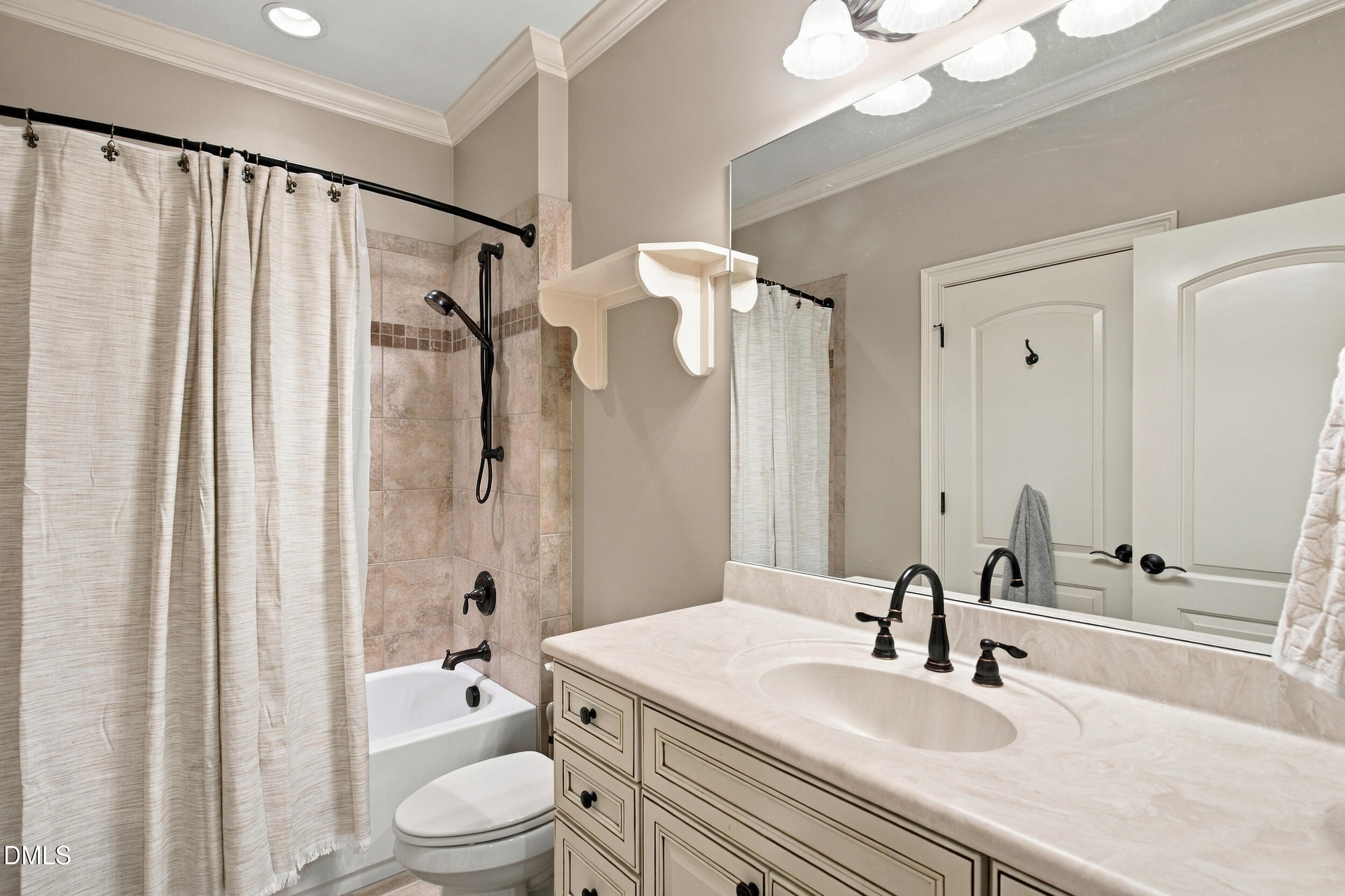 138 Arabella Court Property Photo 41