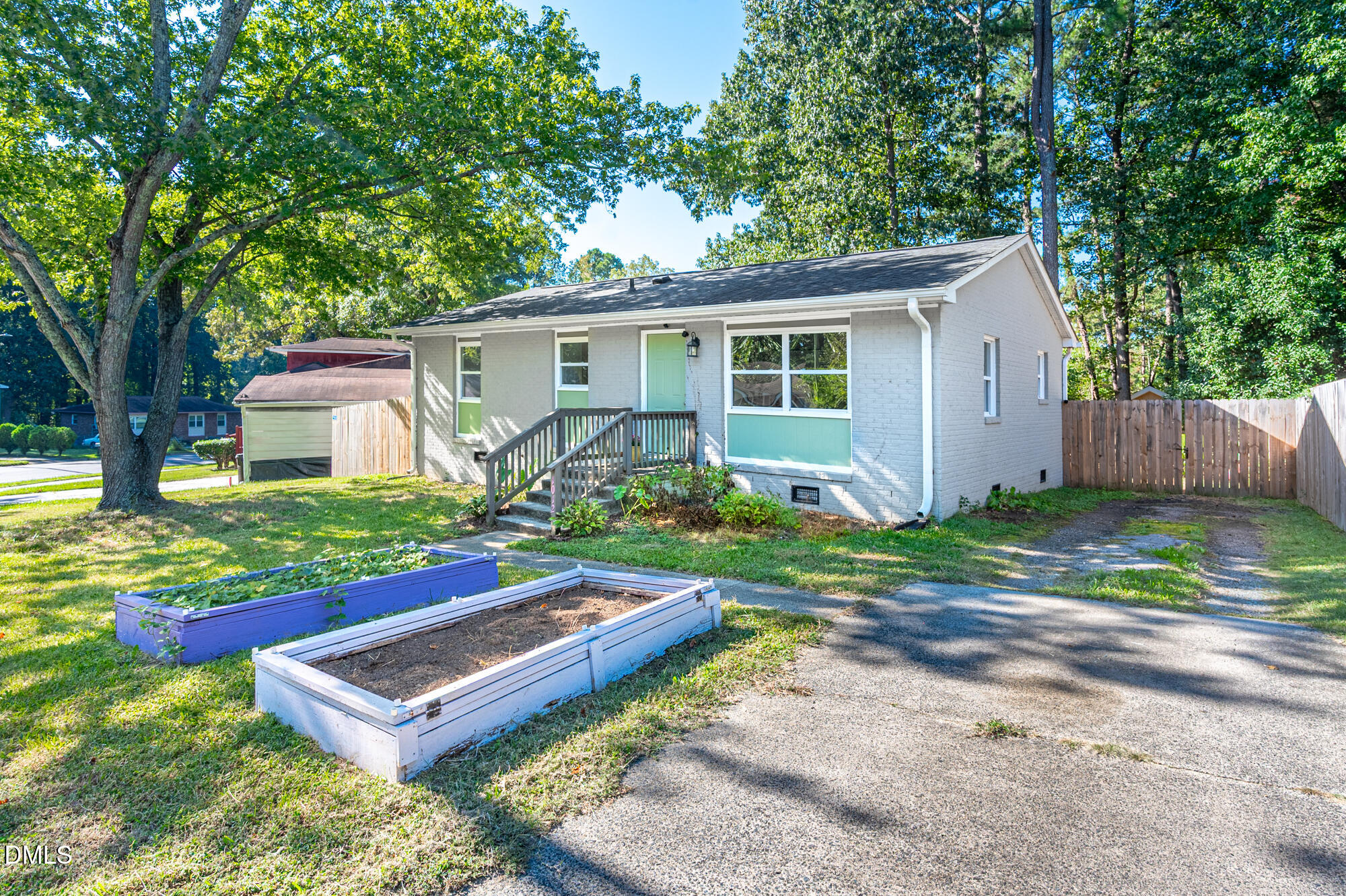 1012 Da Vinci Street Property Photo 2