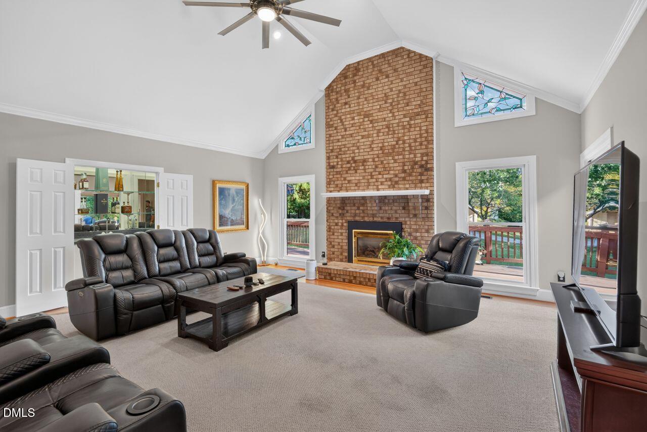 3735 Stoneybrook Drive Property Photo 15