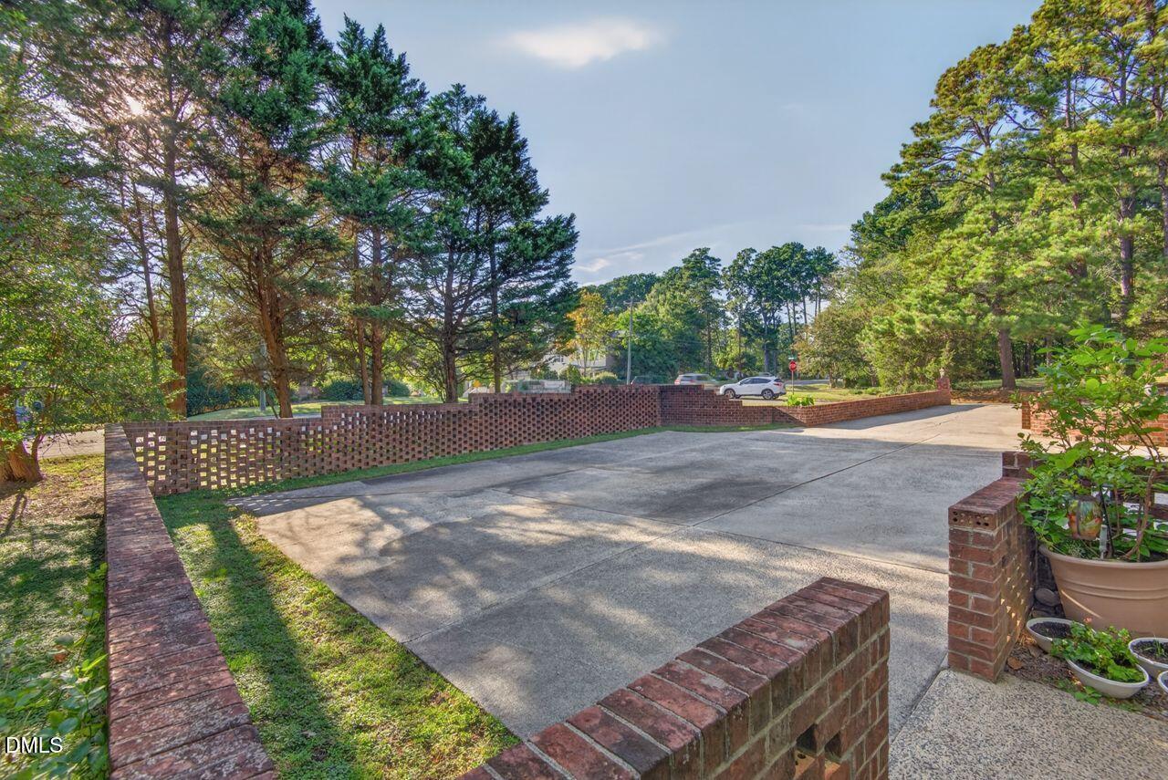 3735 Stoneybrook Drive Property Photo 45