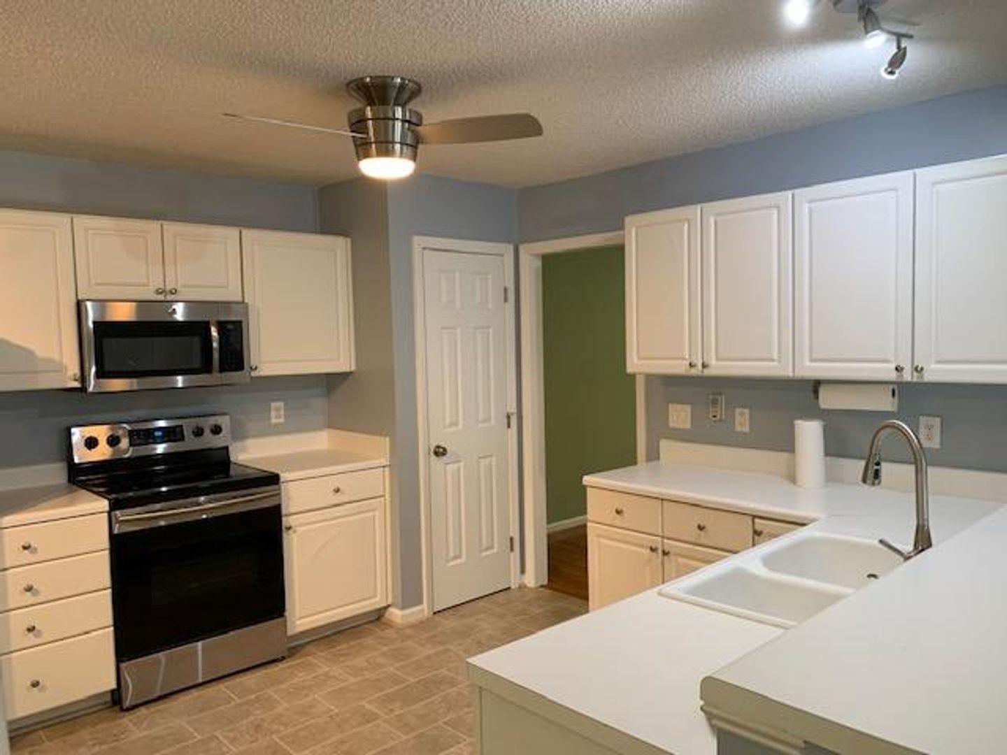 218 Mint Hill Drive Property Photo 13