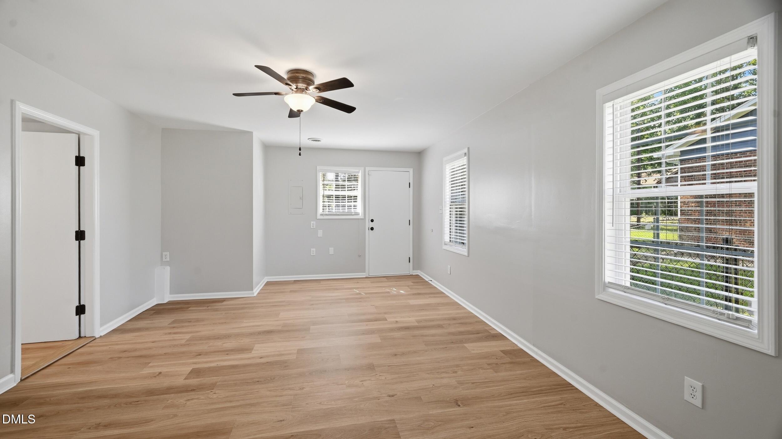 210 Reynolds Avenue N Property Photo 18