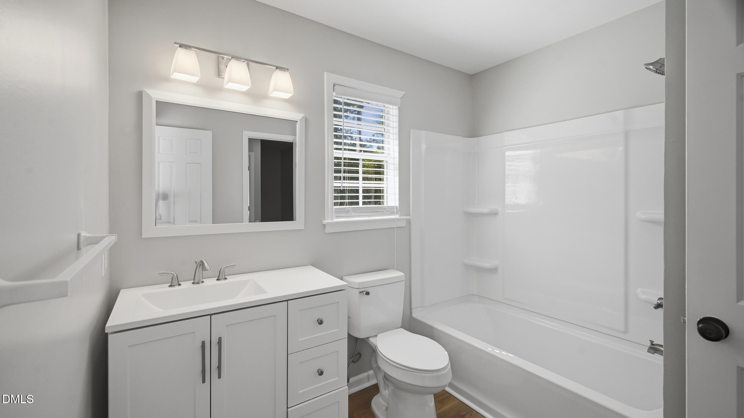 210 Reynolds Avenue N Property Photo 22