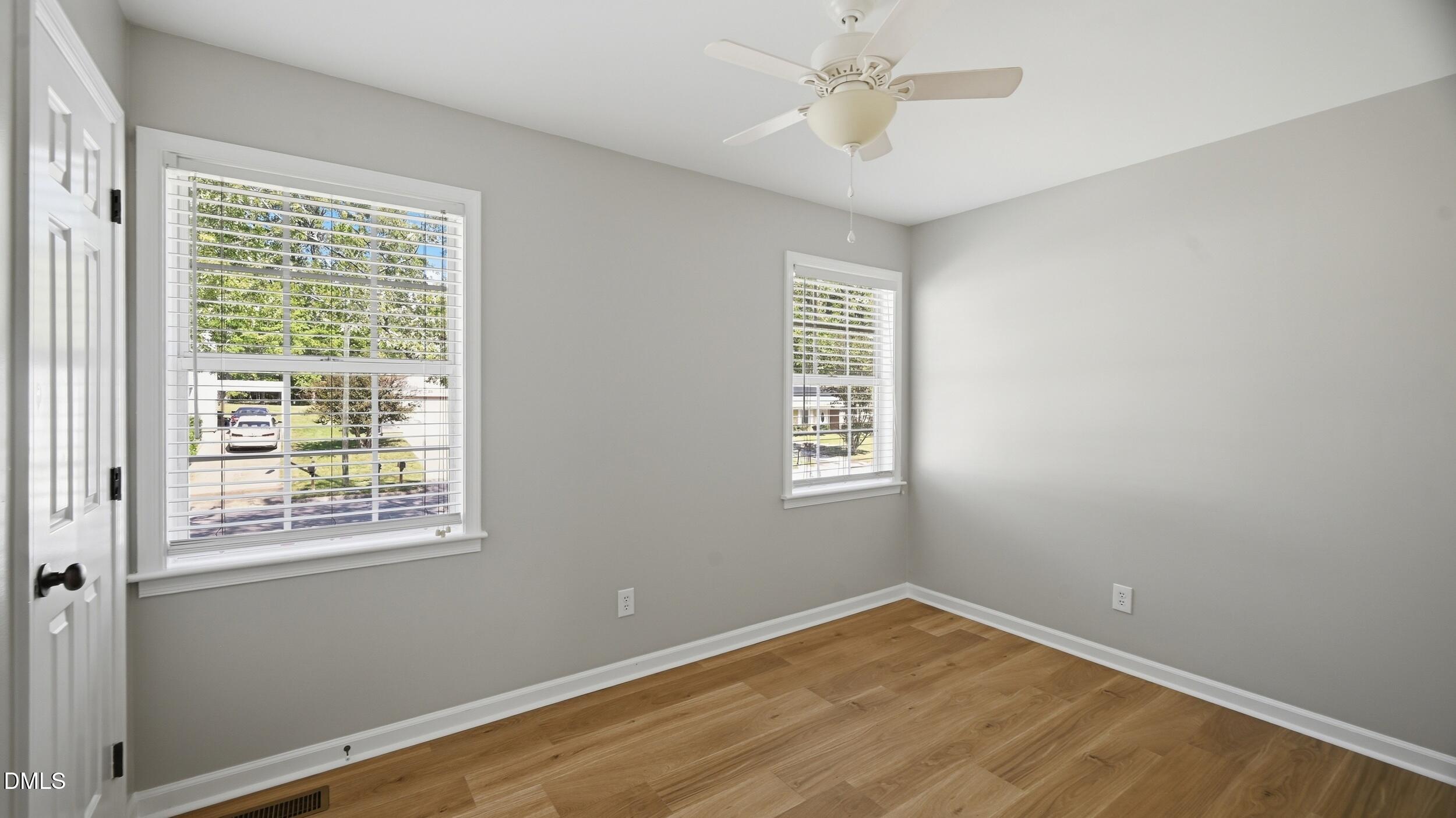 210 Reynolds Avenue N Property Photo 27