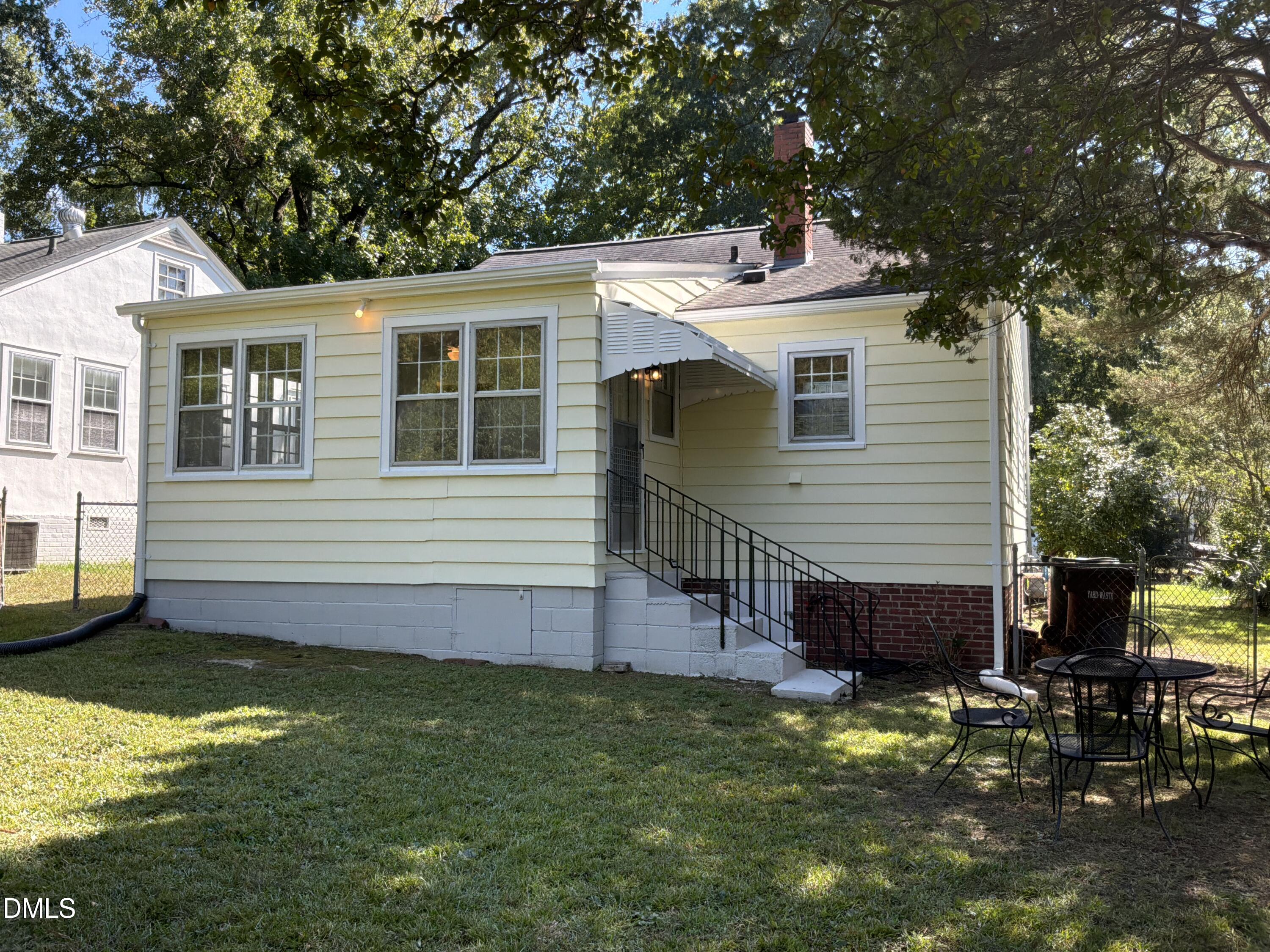 103 E Ellerbee Street Property Photo 3