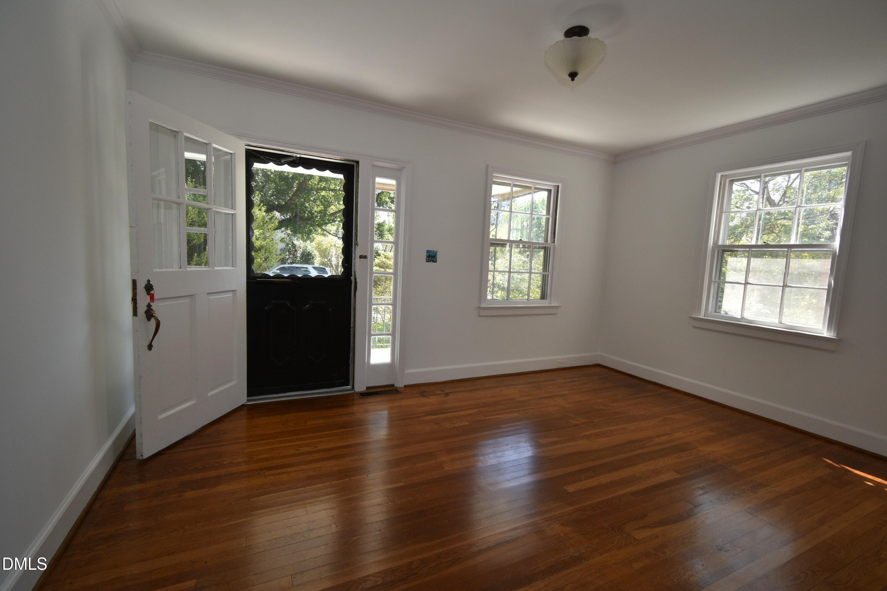 103 E Ellerbee Street Property Photo 6
