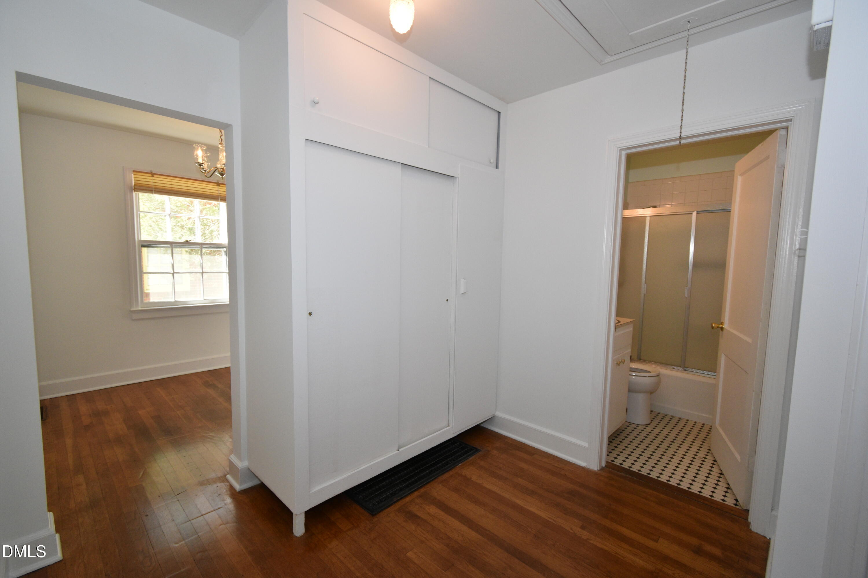 103 E Ellerbee Street Property Photo 7