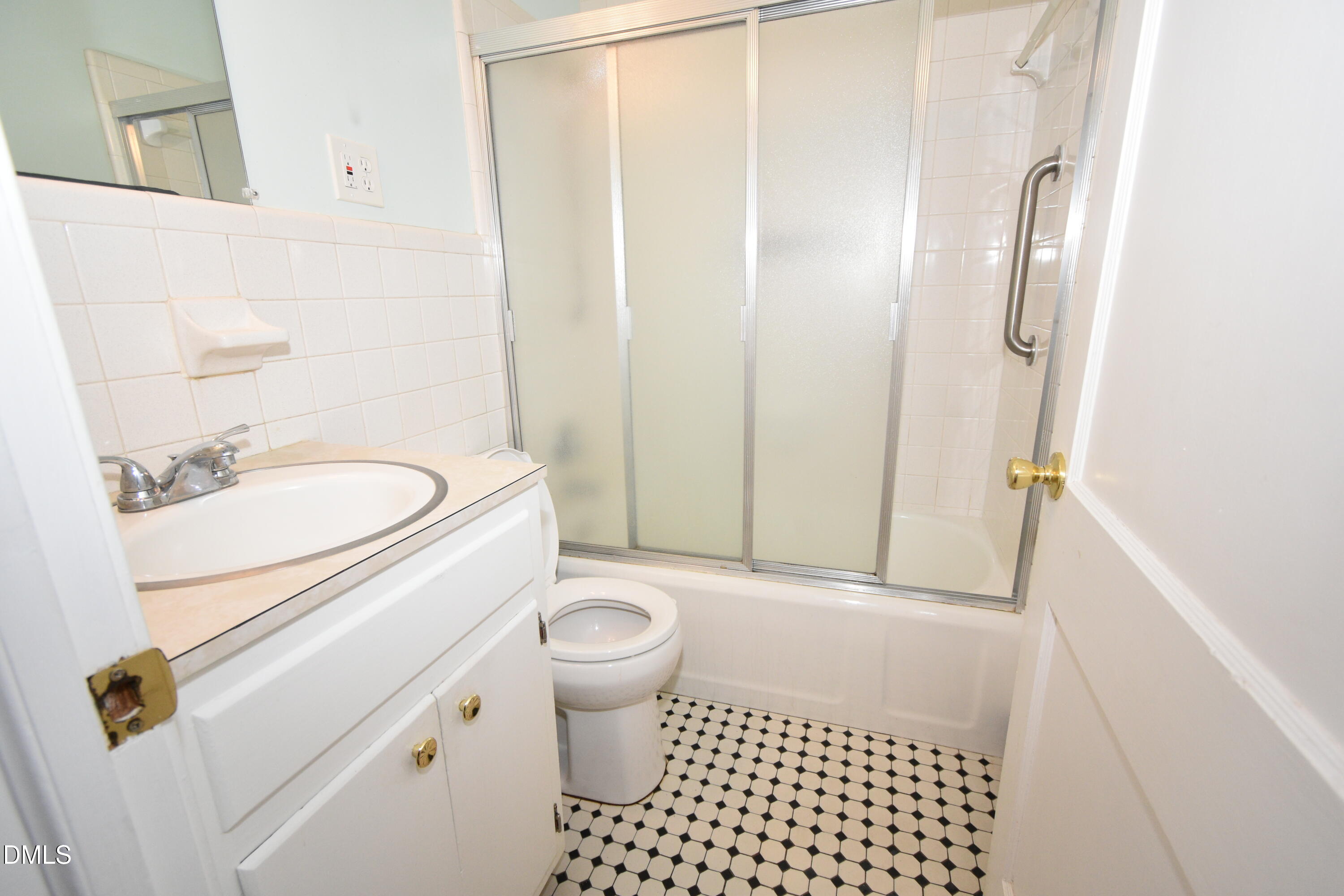 103 E Ellerbee Street Property Photo 11