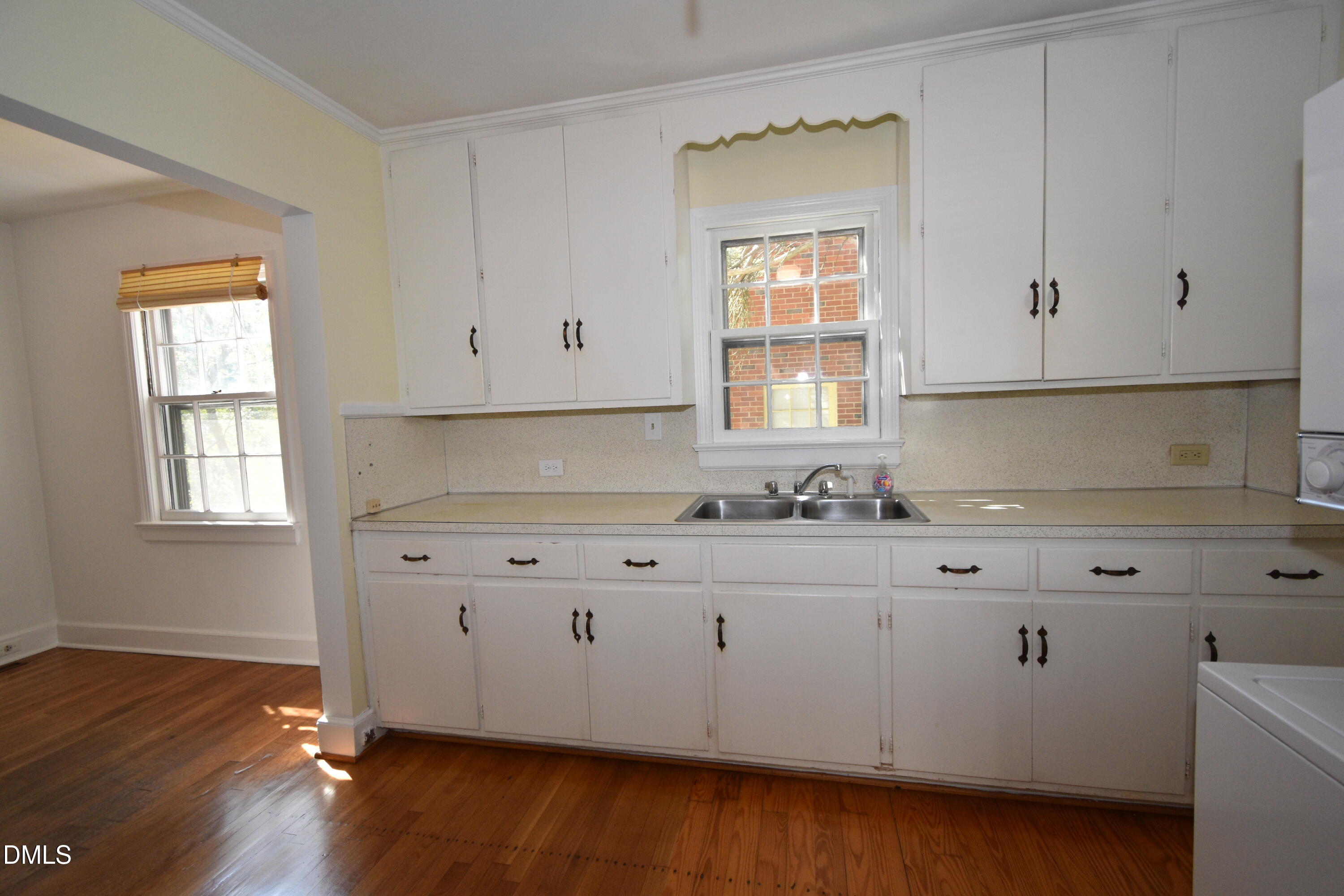 103 E Ellerbee Street Property Photo 15