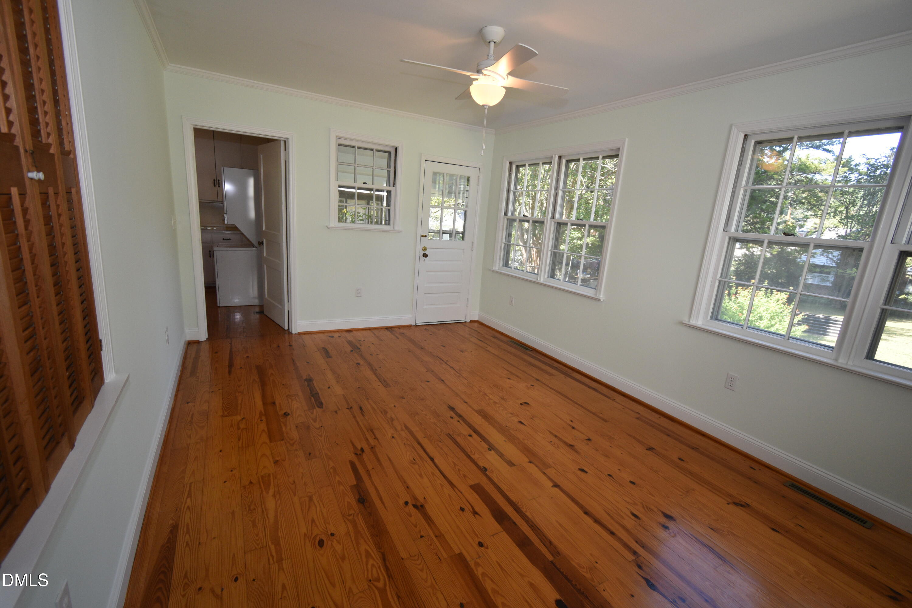 103 E Ellerbee Street Property Photo 17