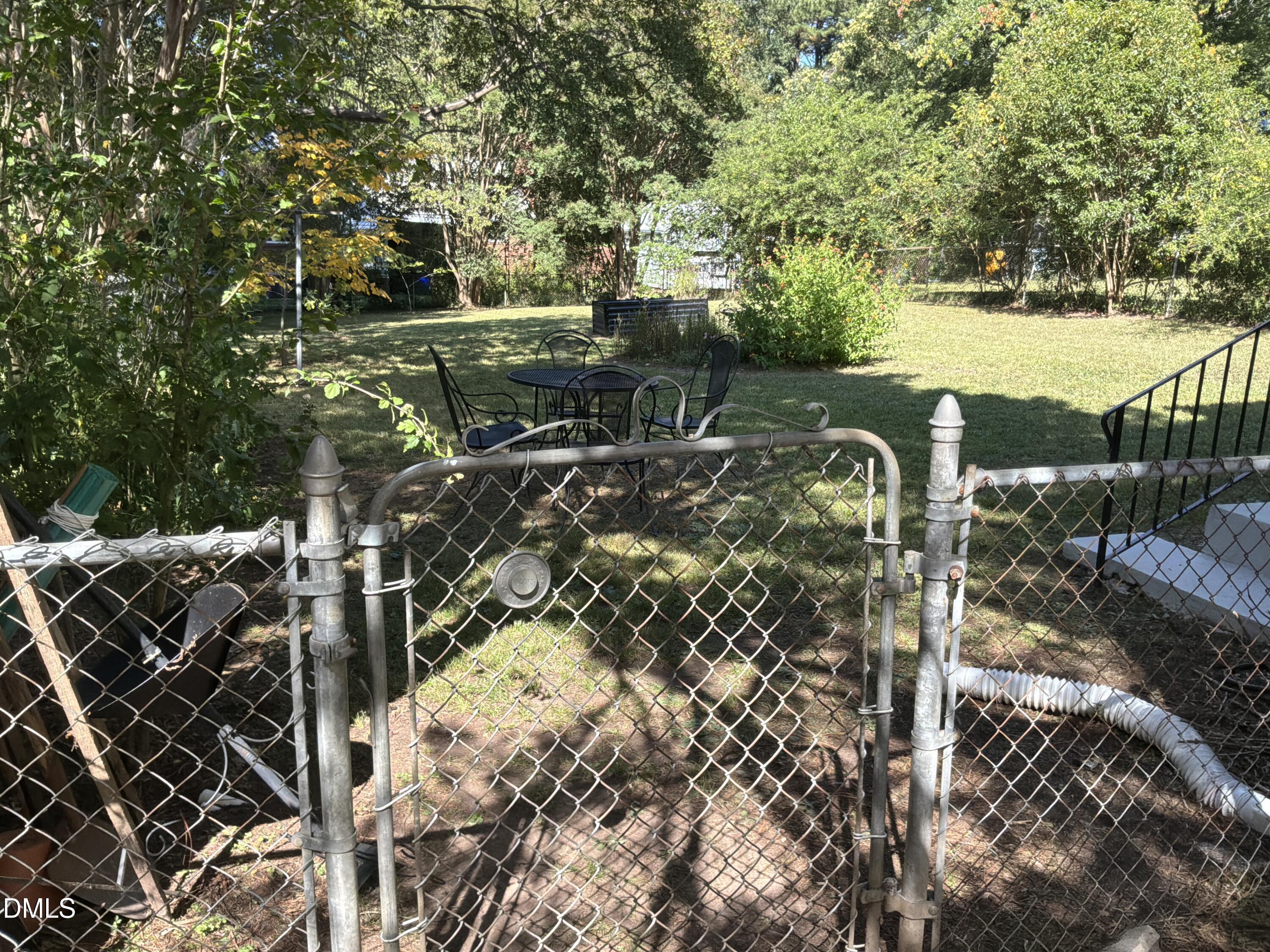 103 E Ellerbee Street Property Photo 19