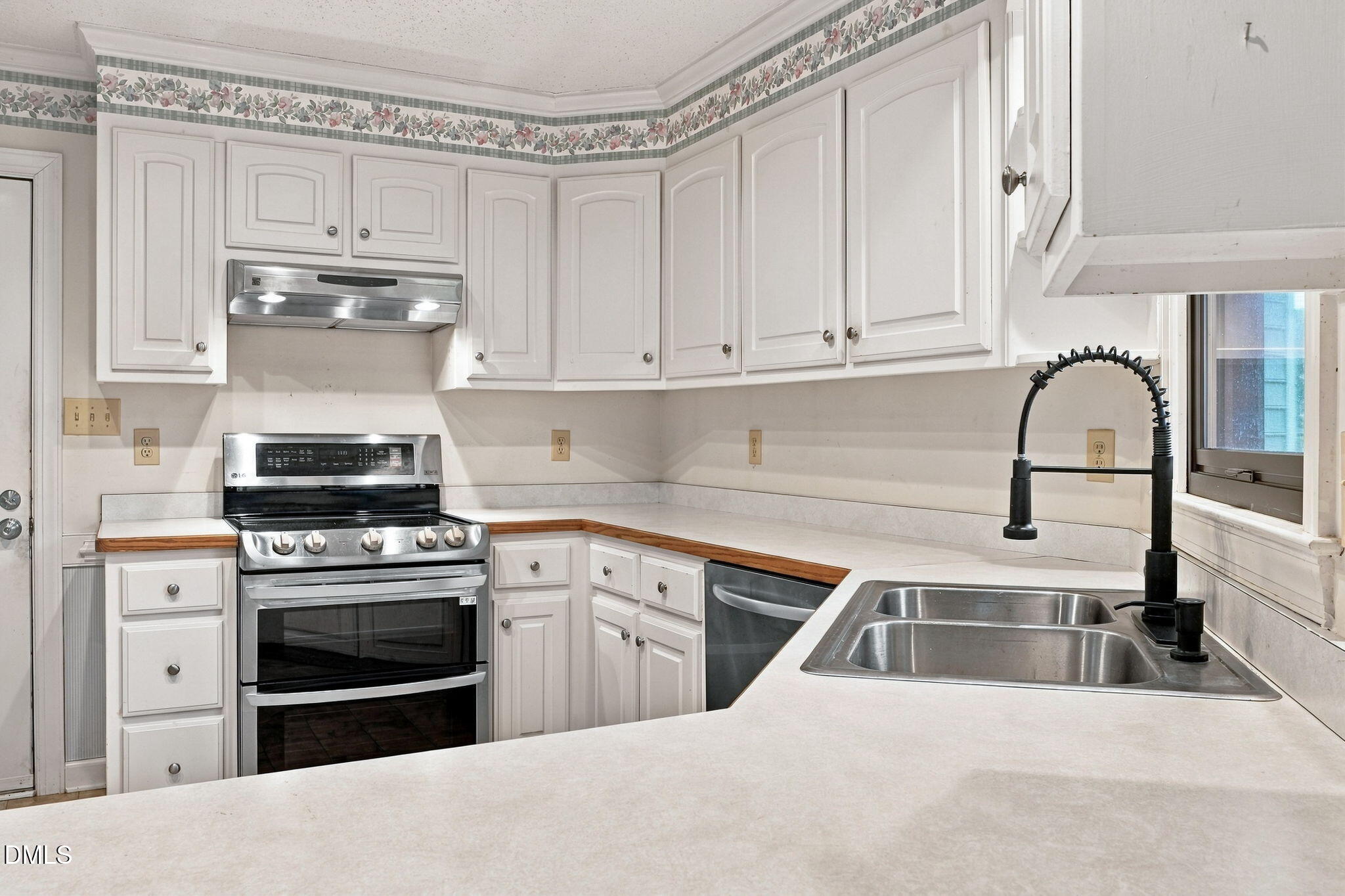 203 W Raintree Lane Property Photo 13