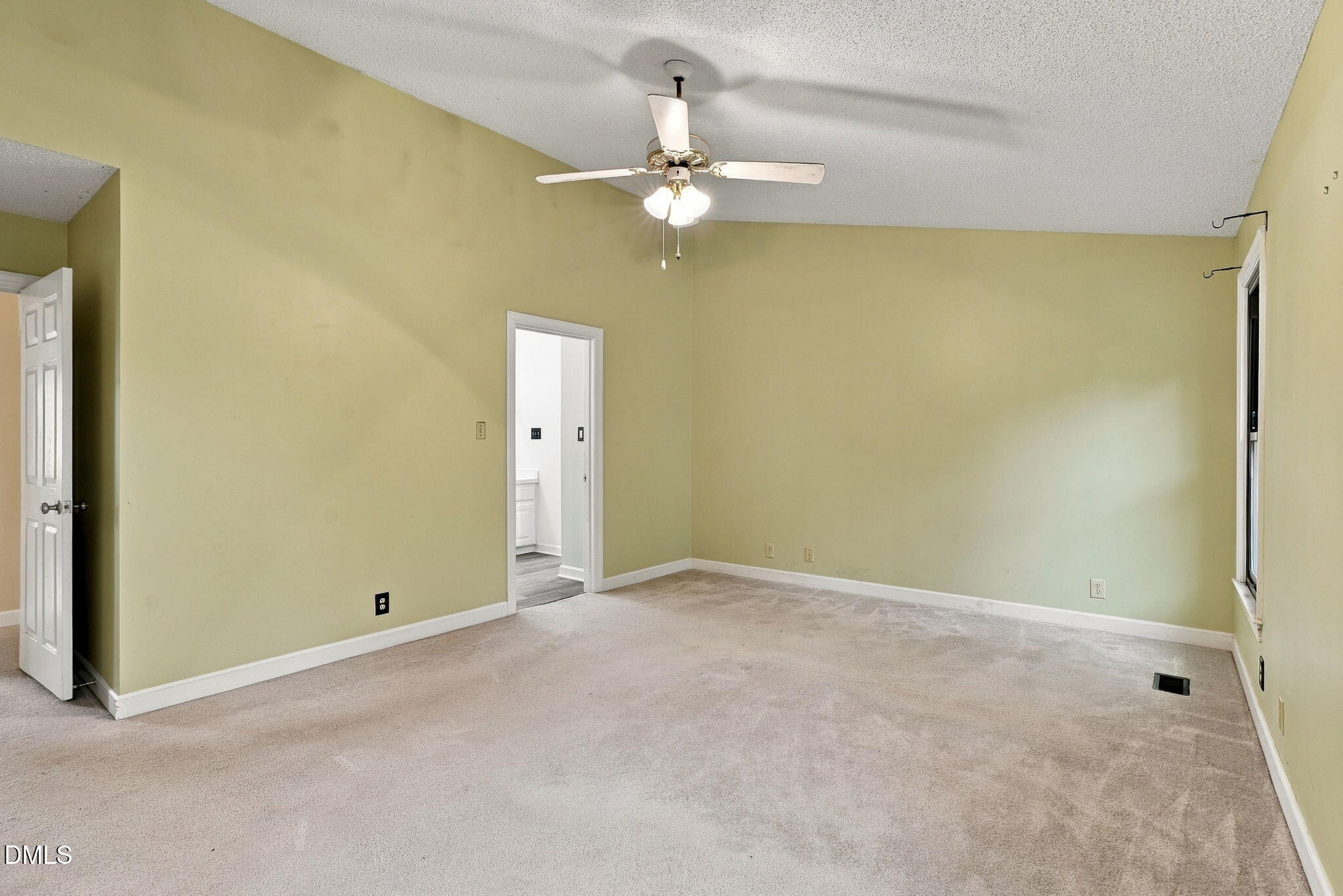 203 W Raintree Lane Property Photo 23